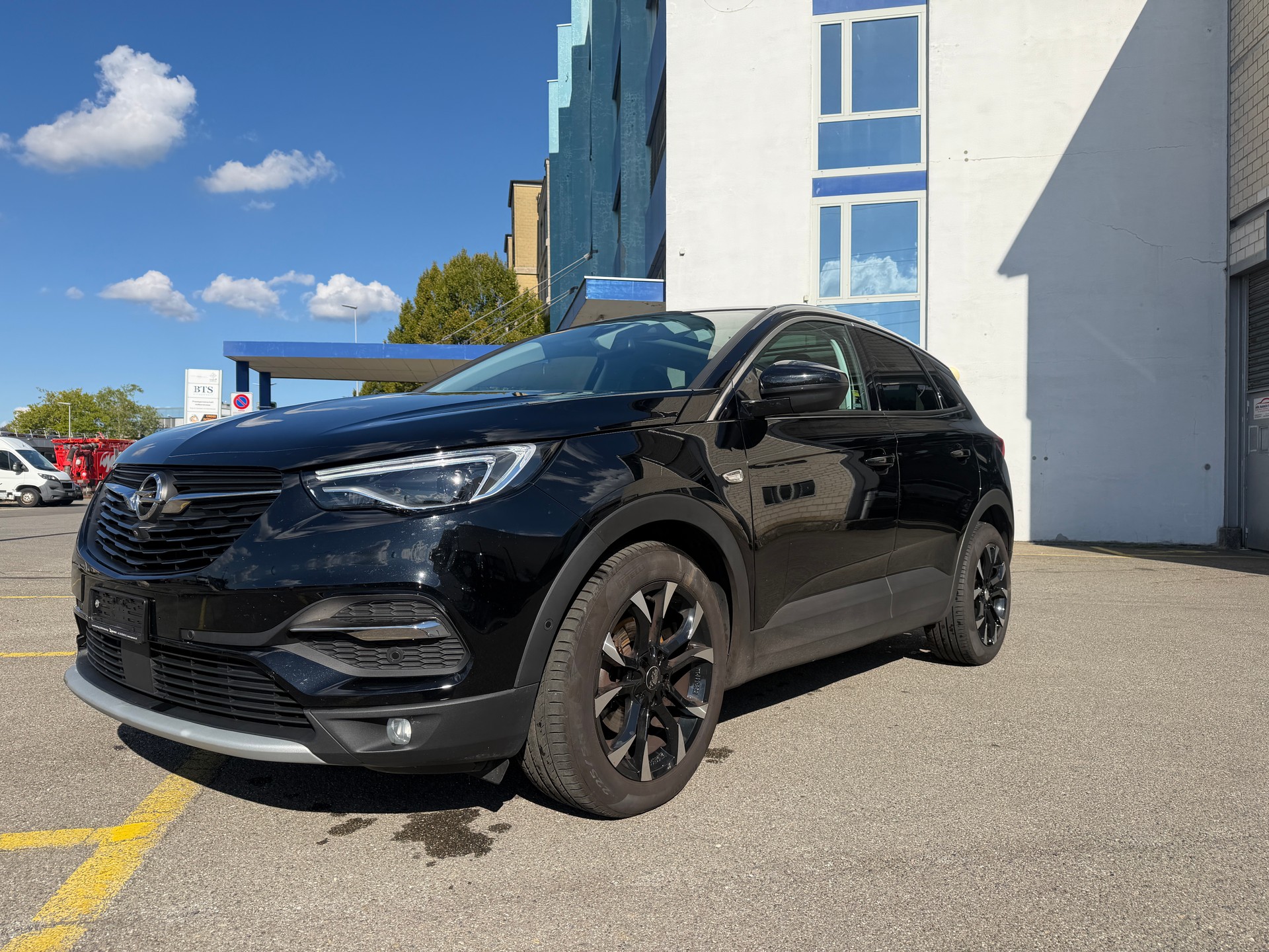 OPEL Grandland X 1.6CDTi Ultimate Automatik-image-2