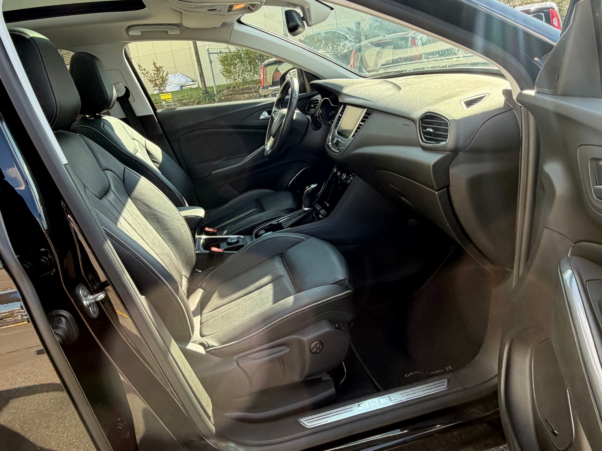 OPEL Grandland X 1.6CDTi Ultimate Automatik-image-9
