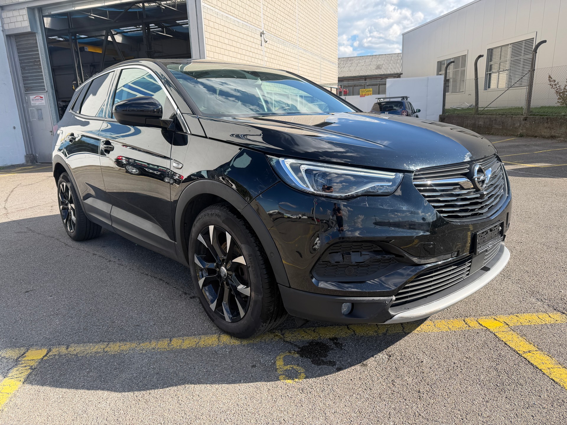 OPEL Grandland X 1.6CDTi Ultimate Automatik-image-1