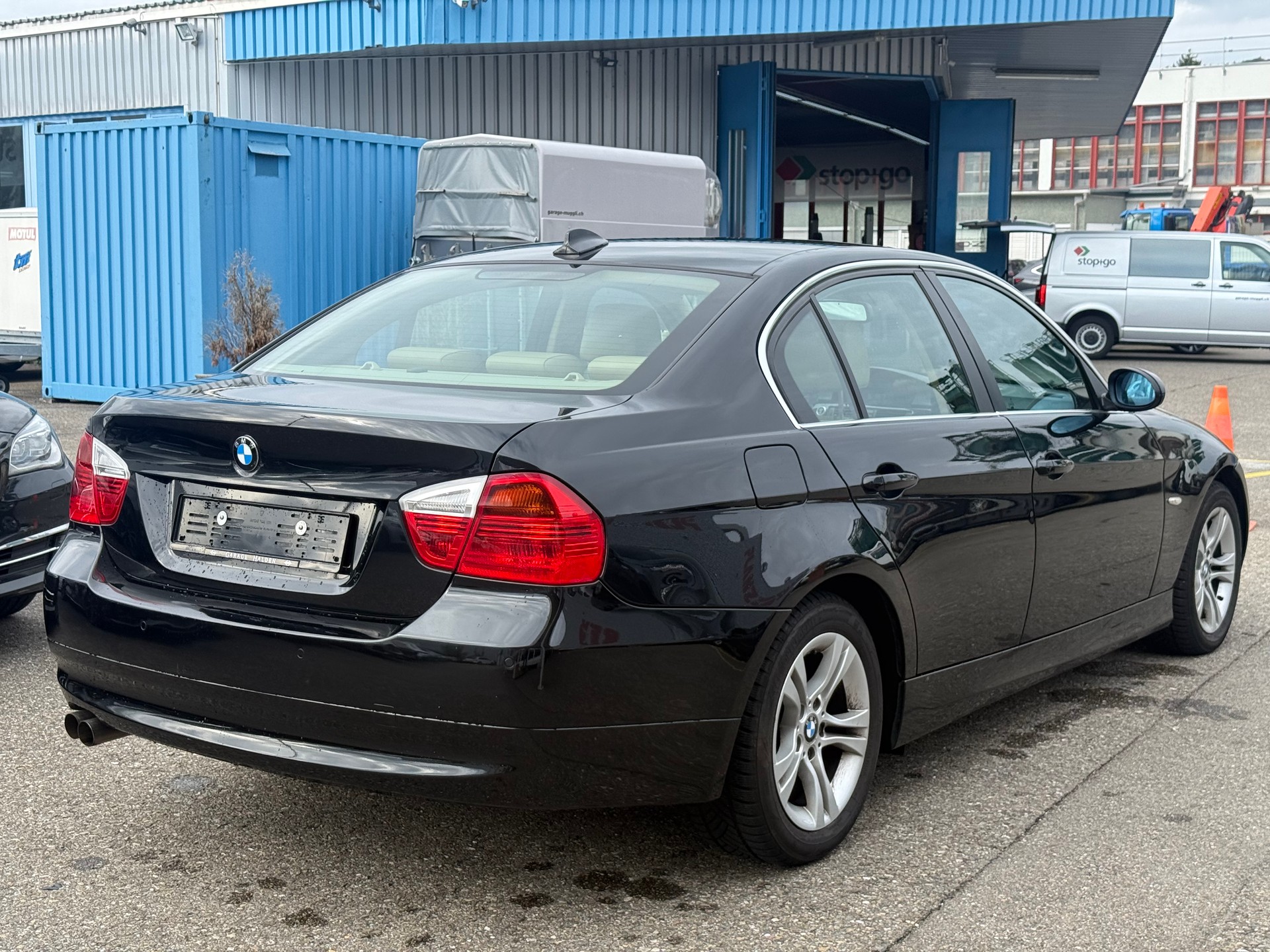 BMW 325i more4you-image-2