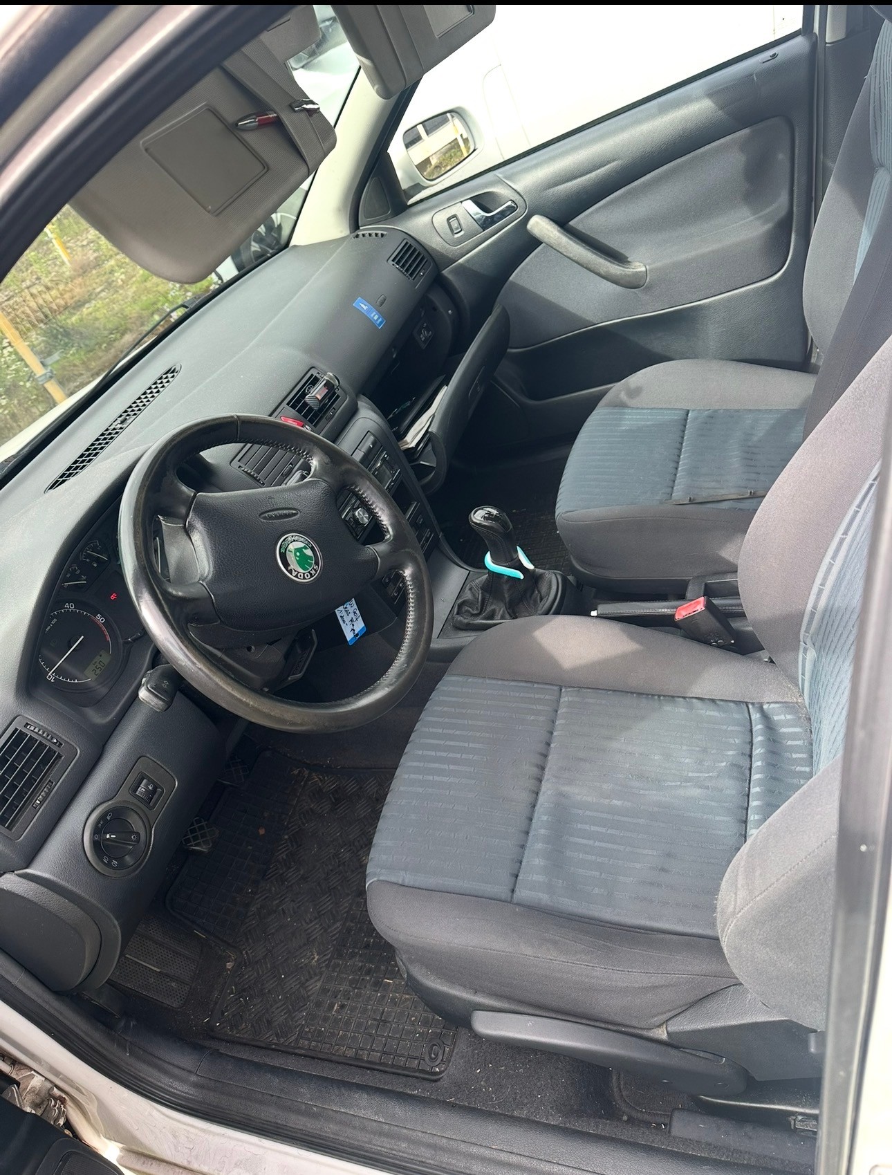 SKODA Octavia 1.9 TDI Tour-image-2