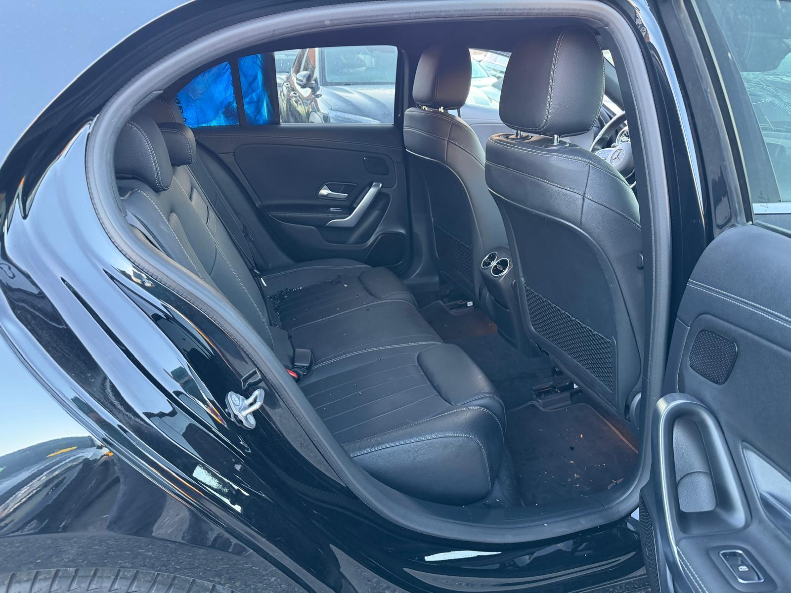MERCEDES-BENZ A-Klasse W177 A 200 Progressive-image-16