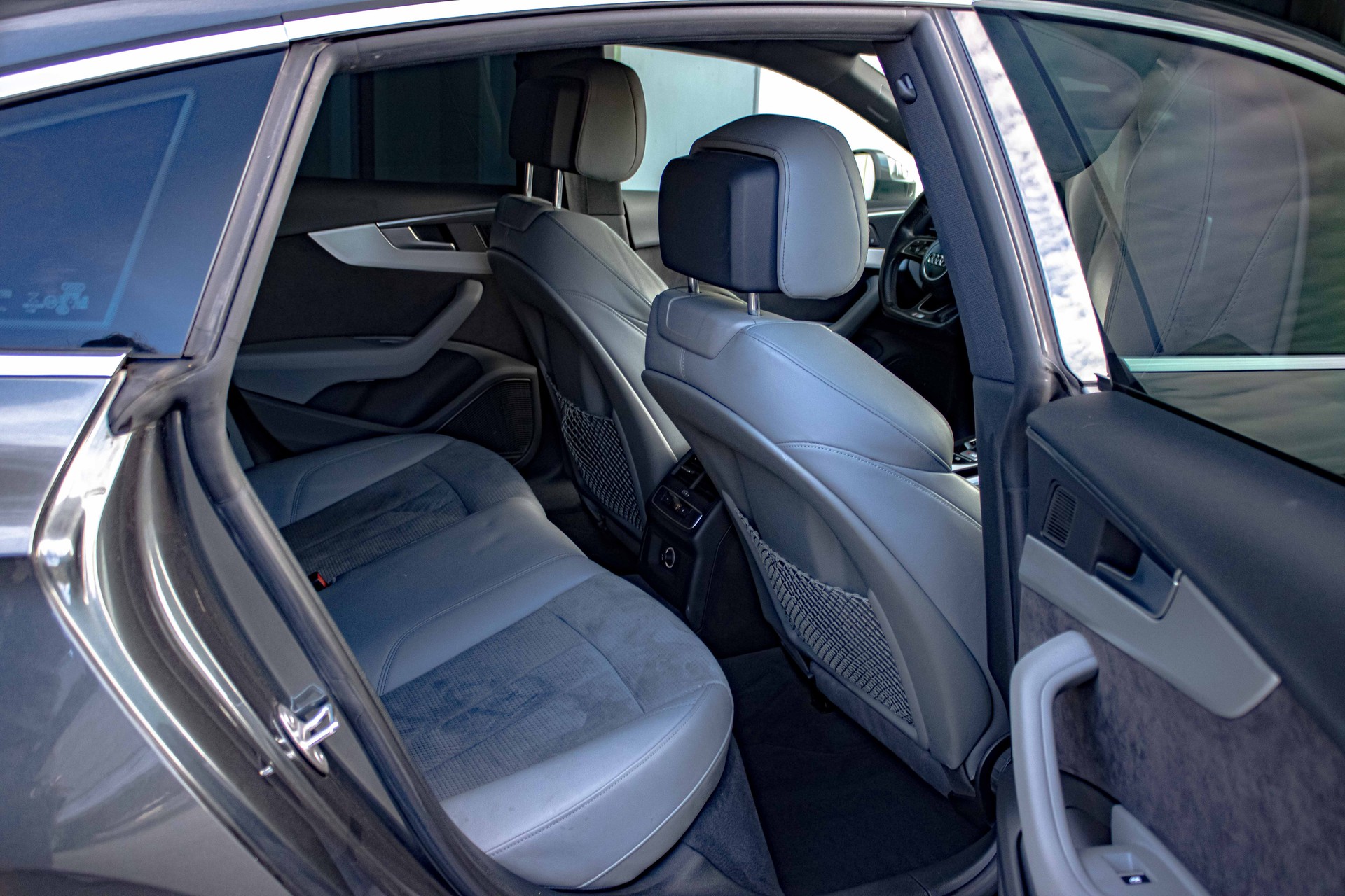 AUDI A5 Sportback 40 TDI S Line Sport quattro S-tronic-image-15