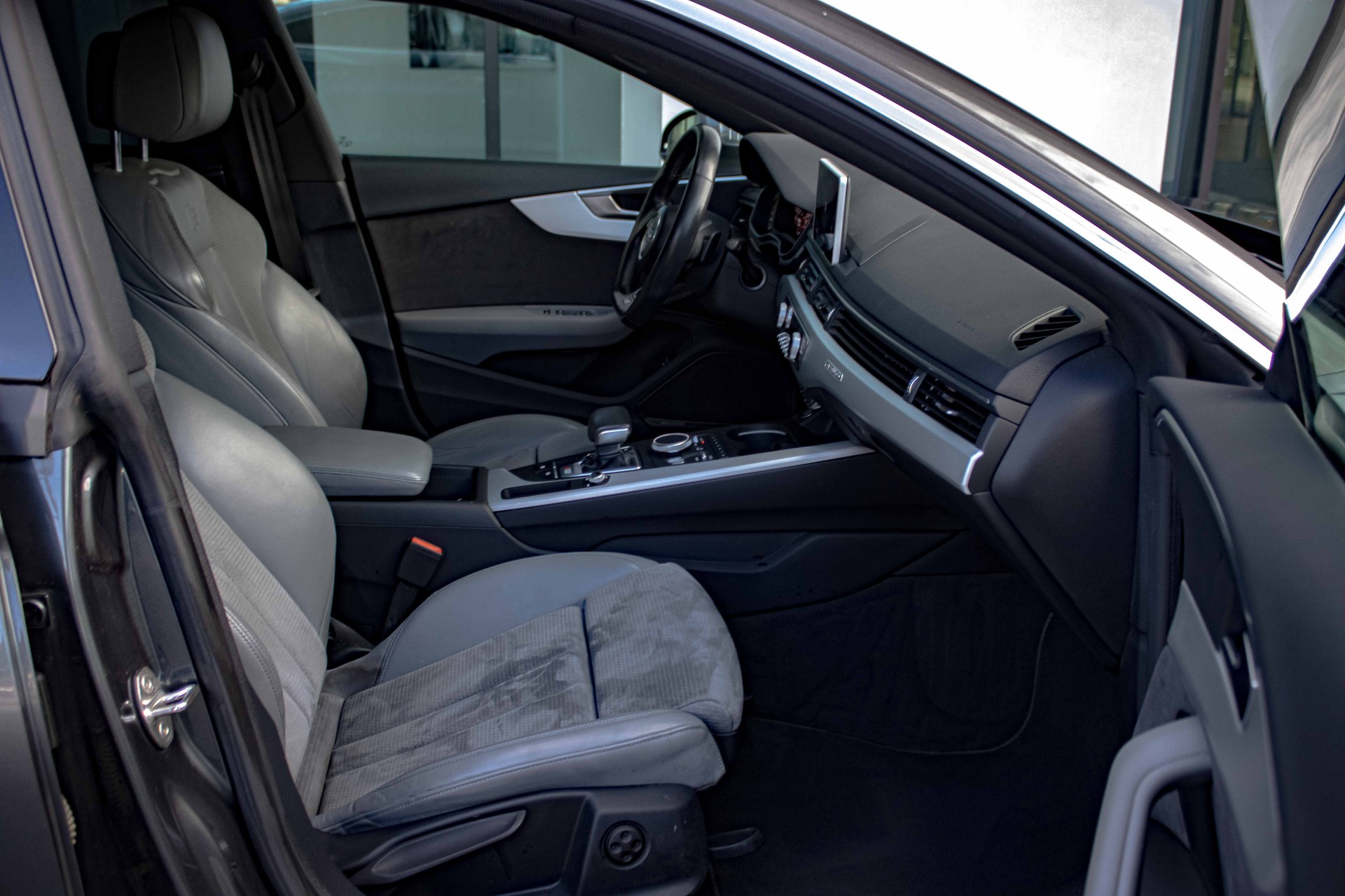 AUDI A5 Sportback 40 TDI S Line Sport quattro S-tronic-image-16
