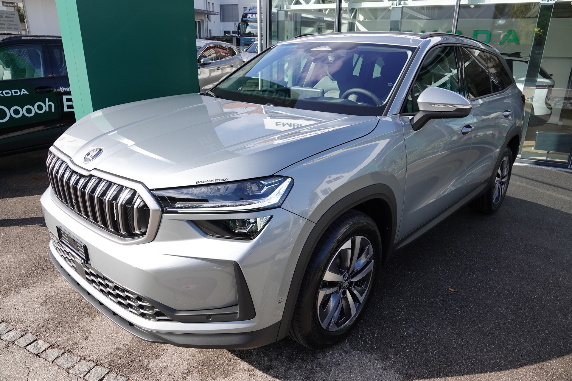 SKODA Kodiaq 2.0 TSI Dynamic-image-2