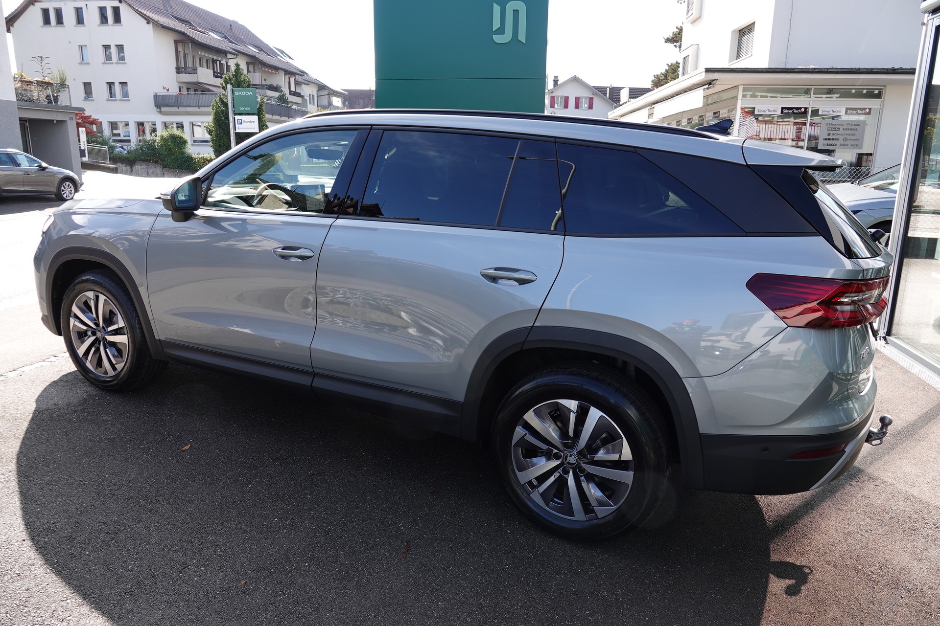 SKODA Kodiaq 2.0 TSI Dynamic-image-5