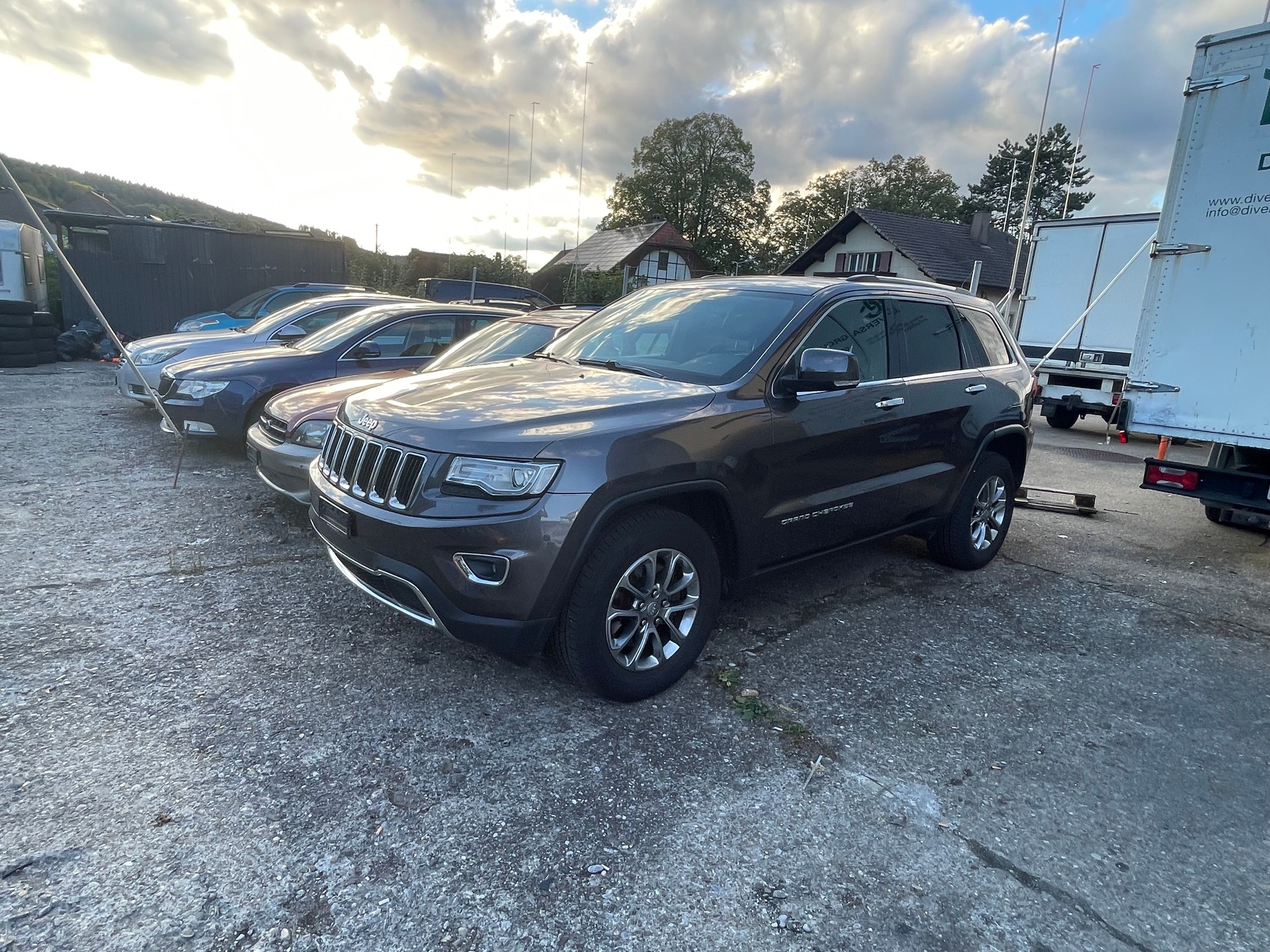 JEEP Grand Cherokee 3.0 CRD Platium Edition-image-2