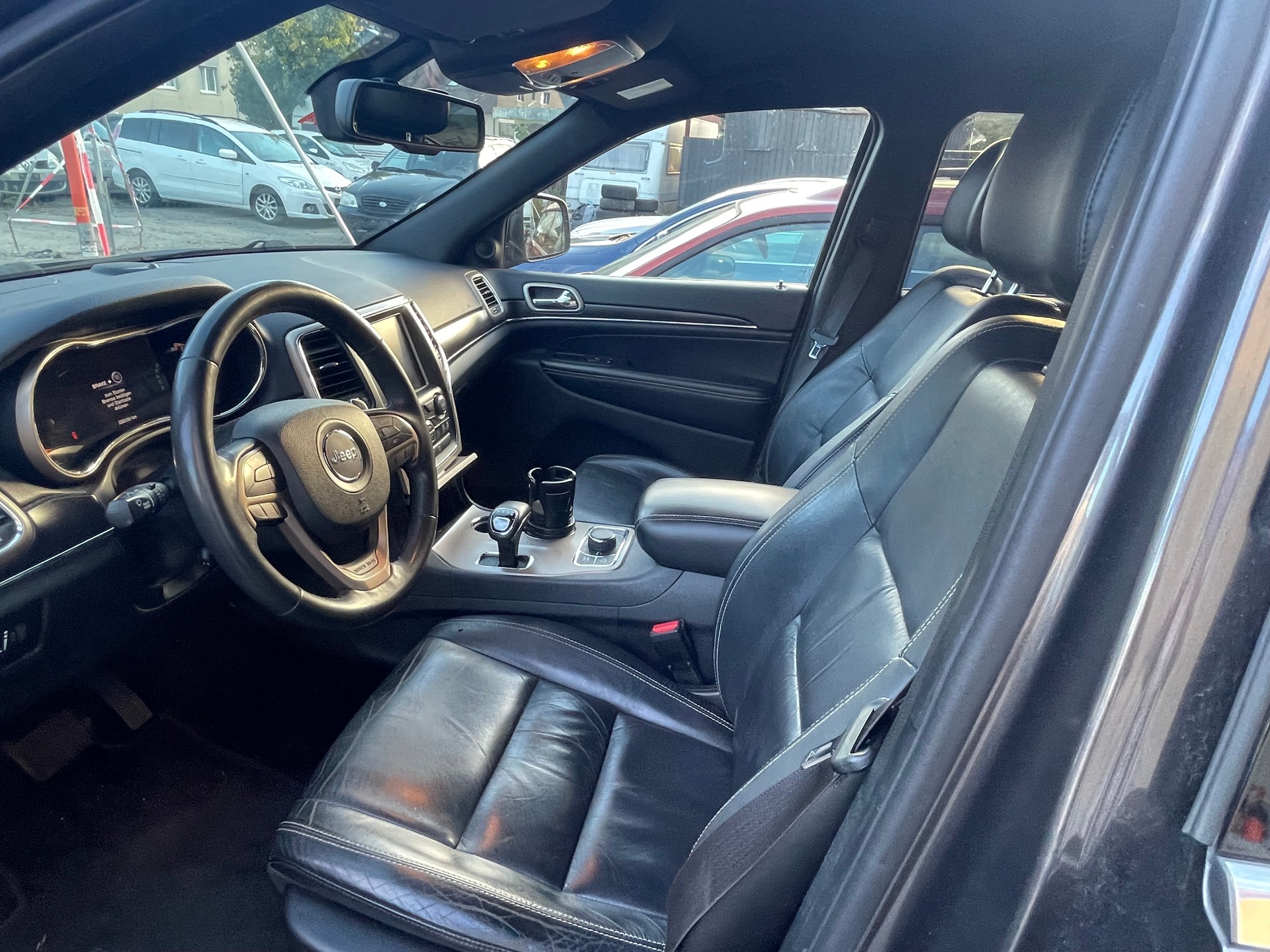 JEEP Grand Cherokee 3.0 CRD Platium Edition-image-7