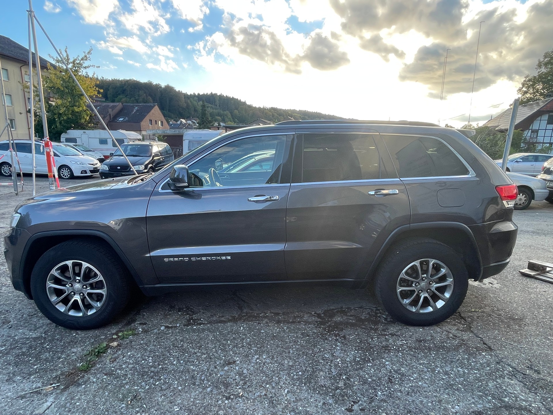JEEP Grand Cherokee 3.0 CRD Platium Edition-image-1
