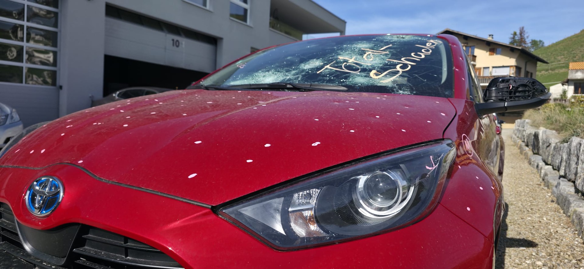 TOYOTA Yaris 1.5 Trend e-CVT-image-10