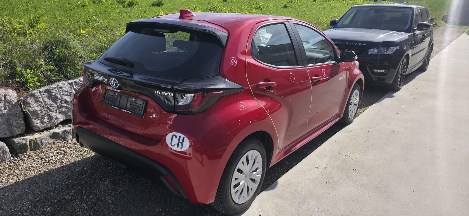 TOYOTA Yaris 1.5 Trend e-CVT-image-1