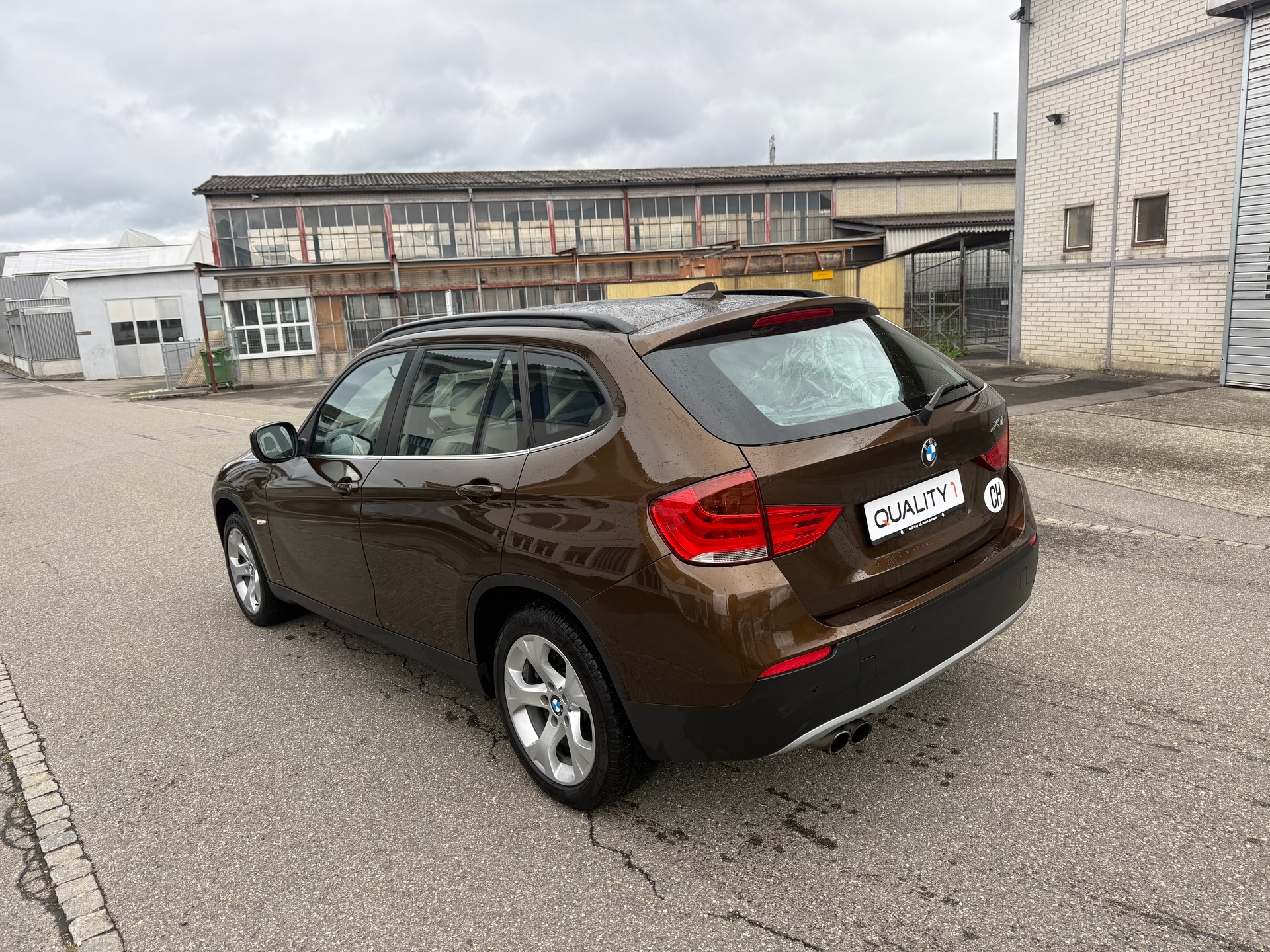 BMW X1 xDrive 28i Steptronic-image-4