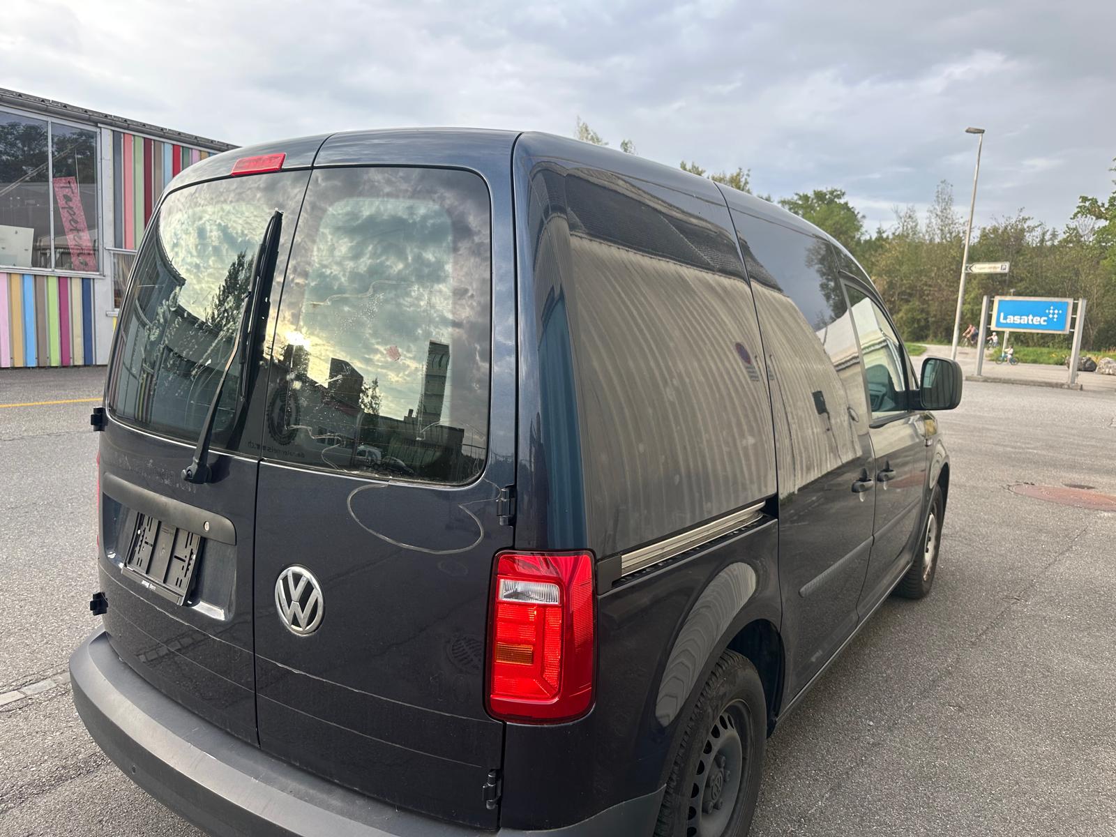 VW Caddy 1.2 TSI BlueMotion Technology-image-7