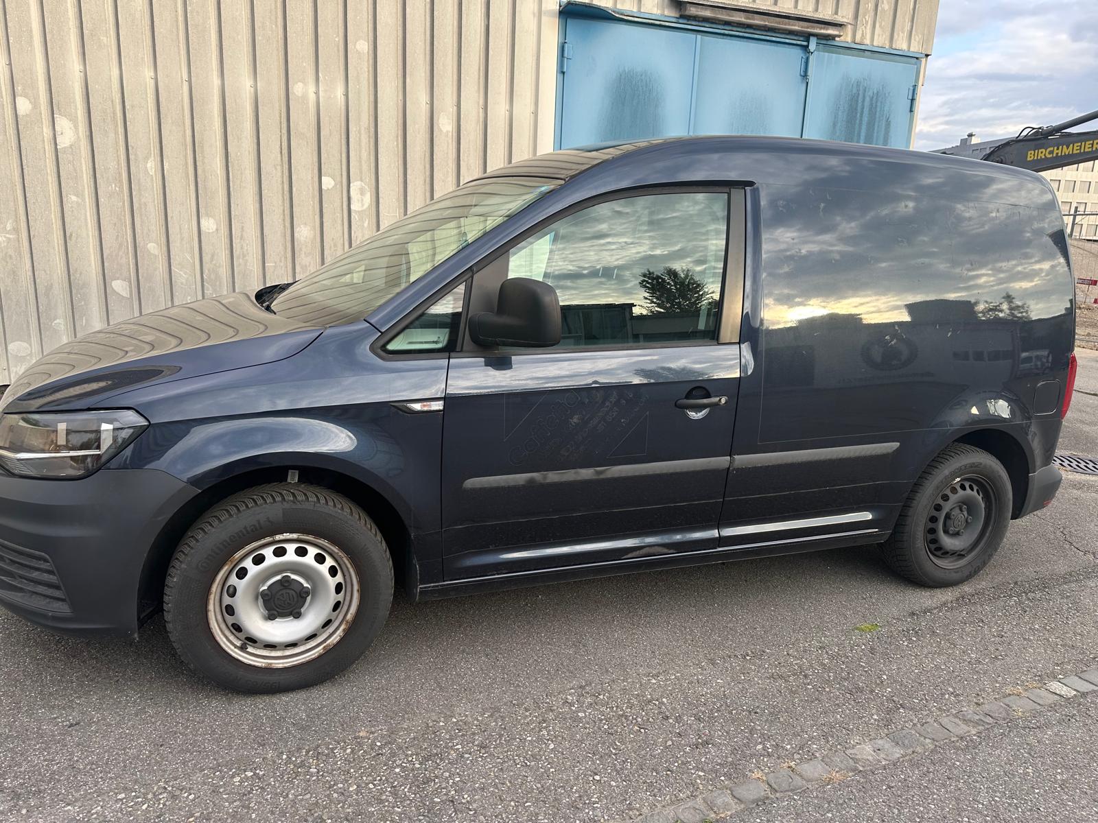 VW Caddy 1.2 TSI BlueMotion Technology-image-1