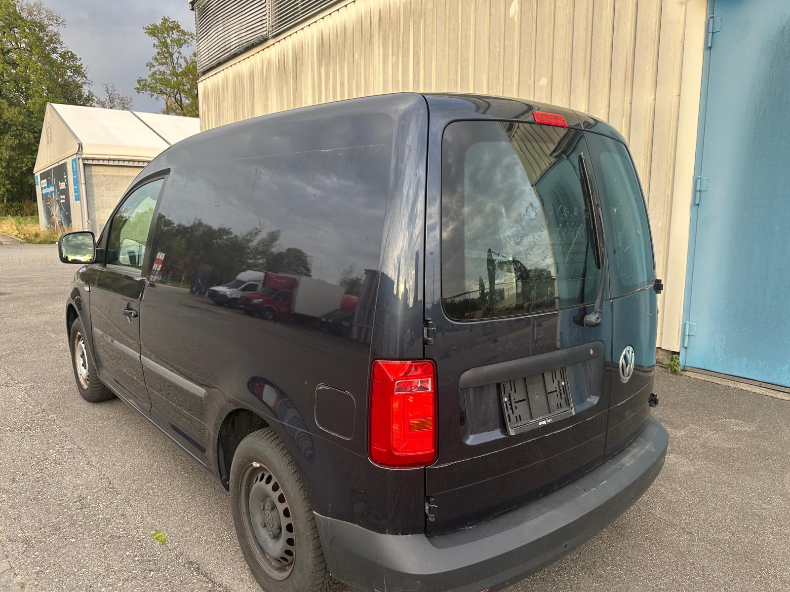 VW Caddy 1.2 TSI BlueMotion Technology-image-4