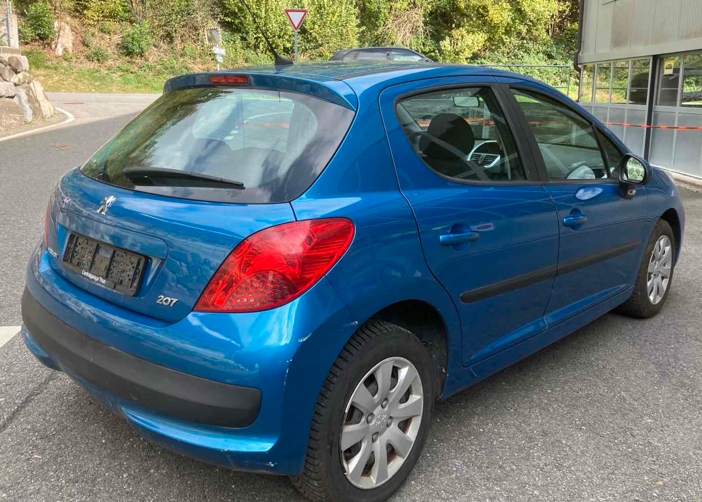 PEUGEOT 207 1.4 16V Trendy-image-2