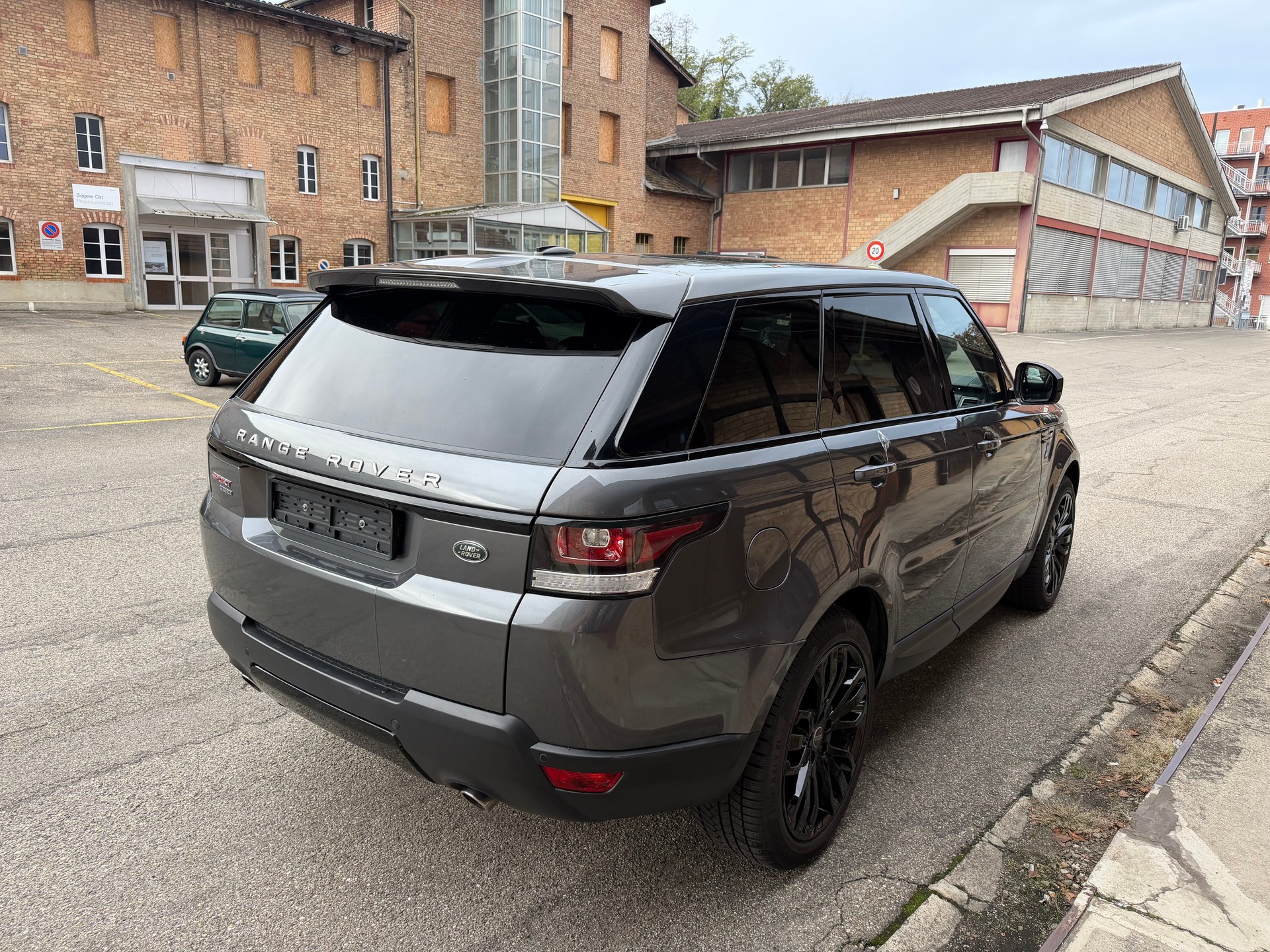 LAND ROVER Range Rover Sport 3.0 V6 SC HSE Dynamic Automatic-image-6