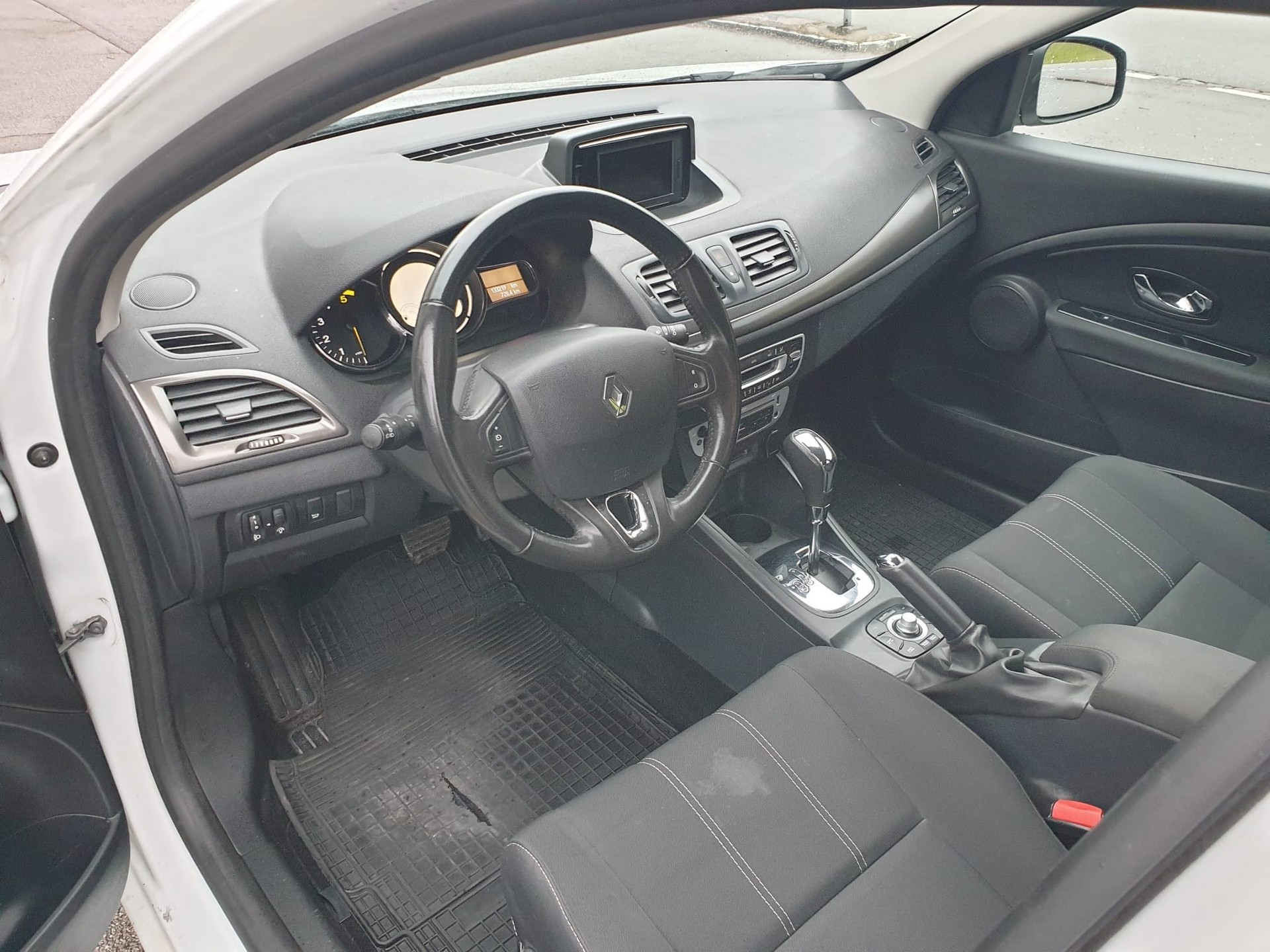 RENAULT Mégane Grandtour 1.5 dCi Expression EDC-showroom-element-3