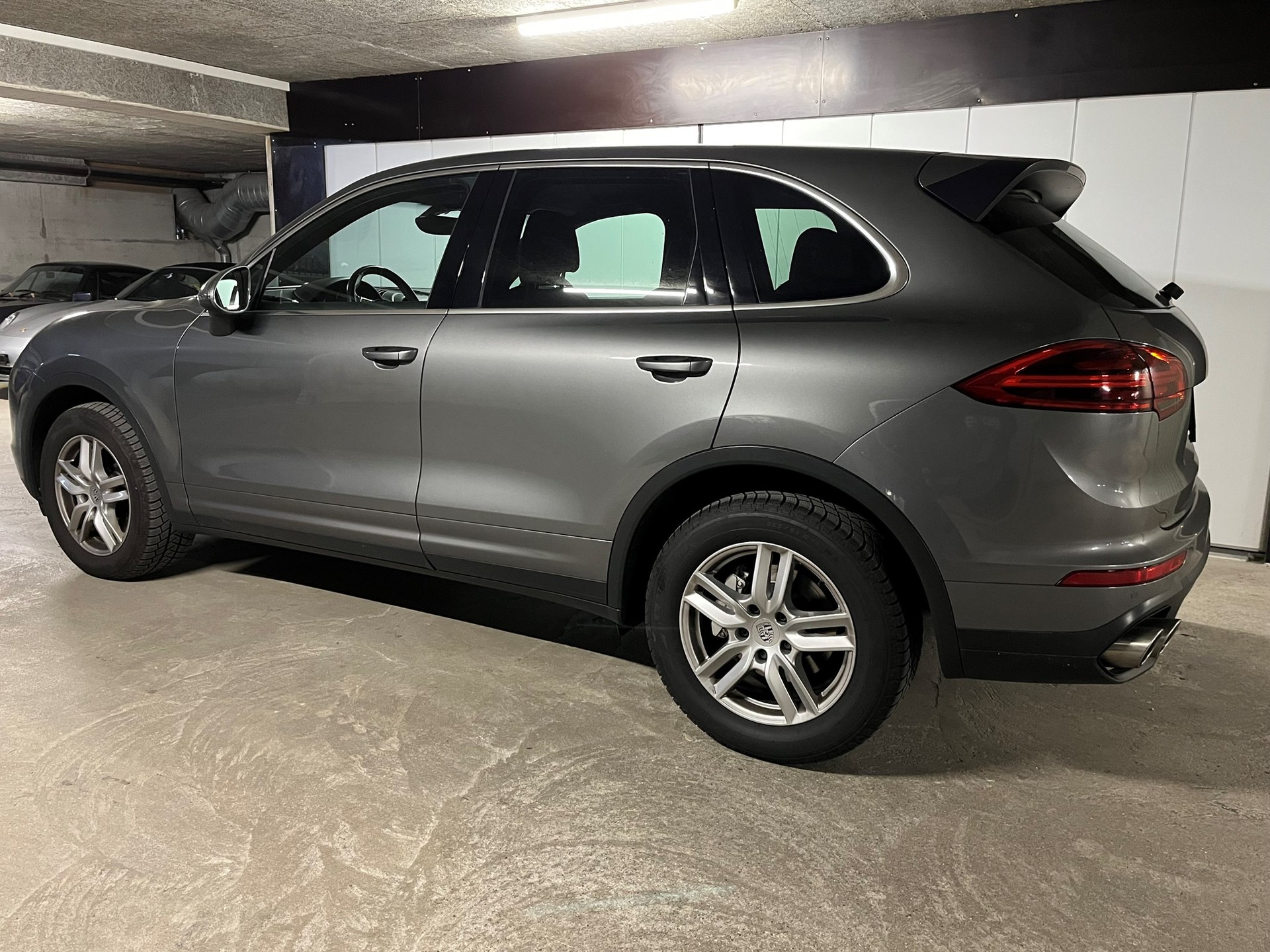 PORSCHE Cayenne S Diesel-image-2