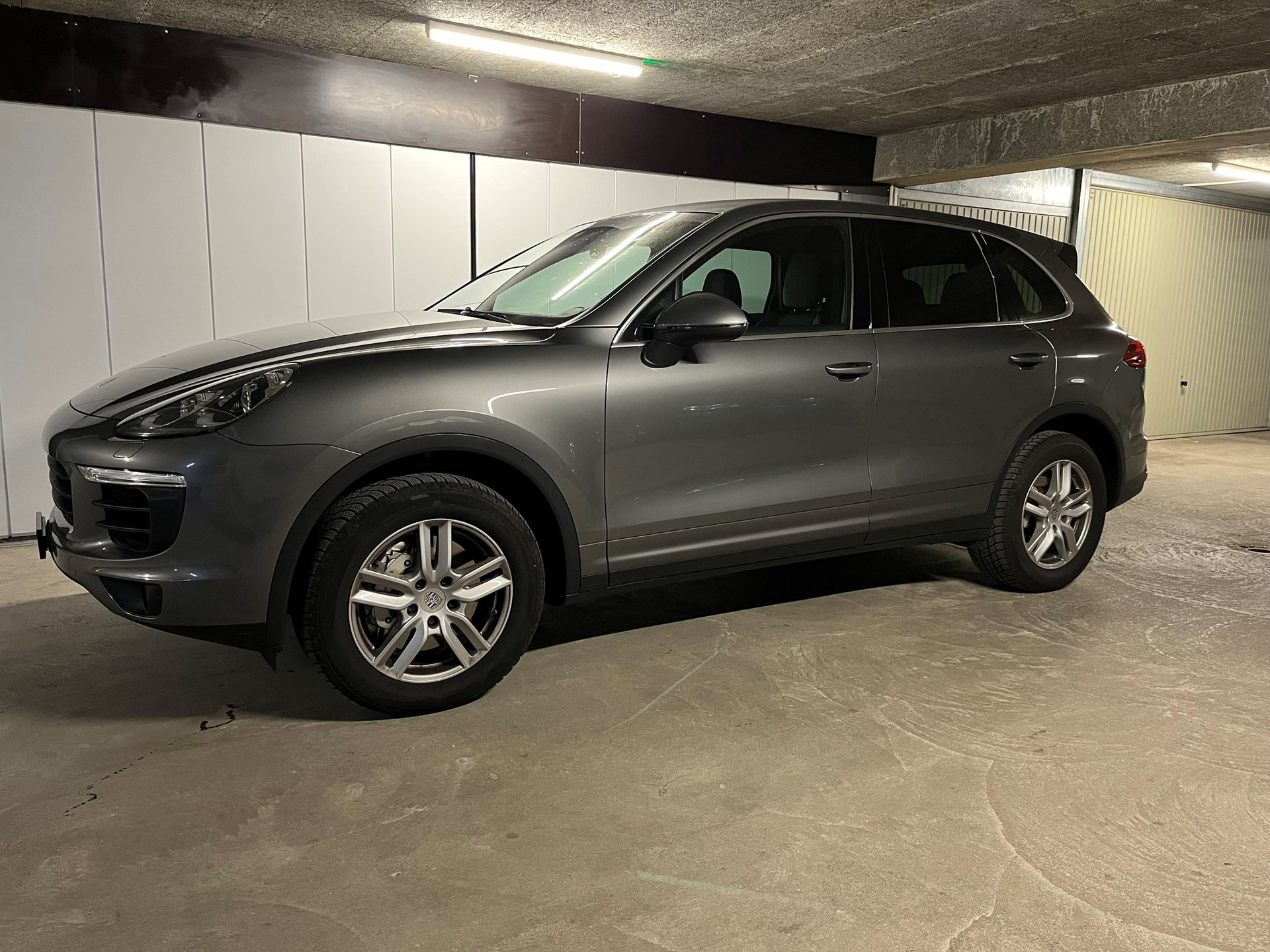 PORSCHE Cayenne S Diesel-image-3