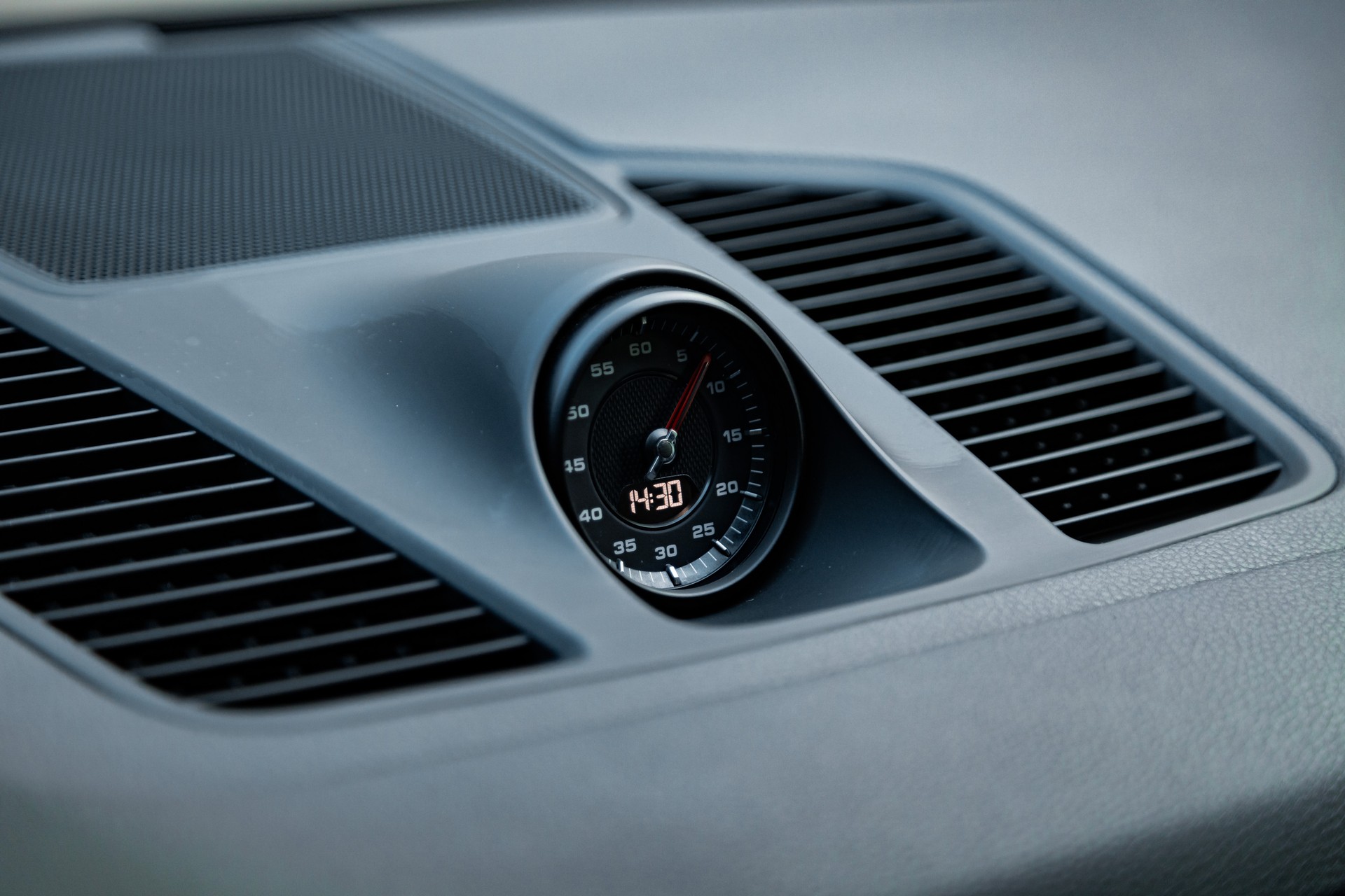 PORSCHE Cayenne S-image-20