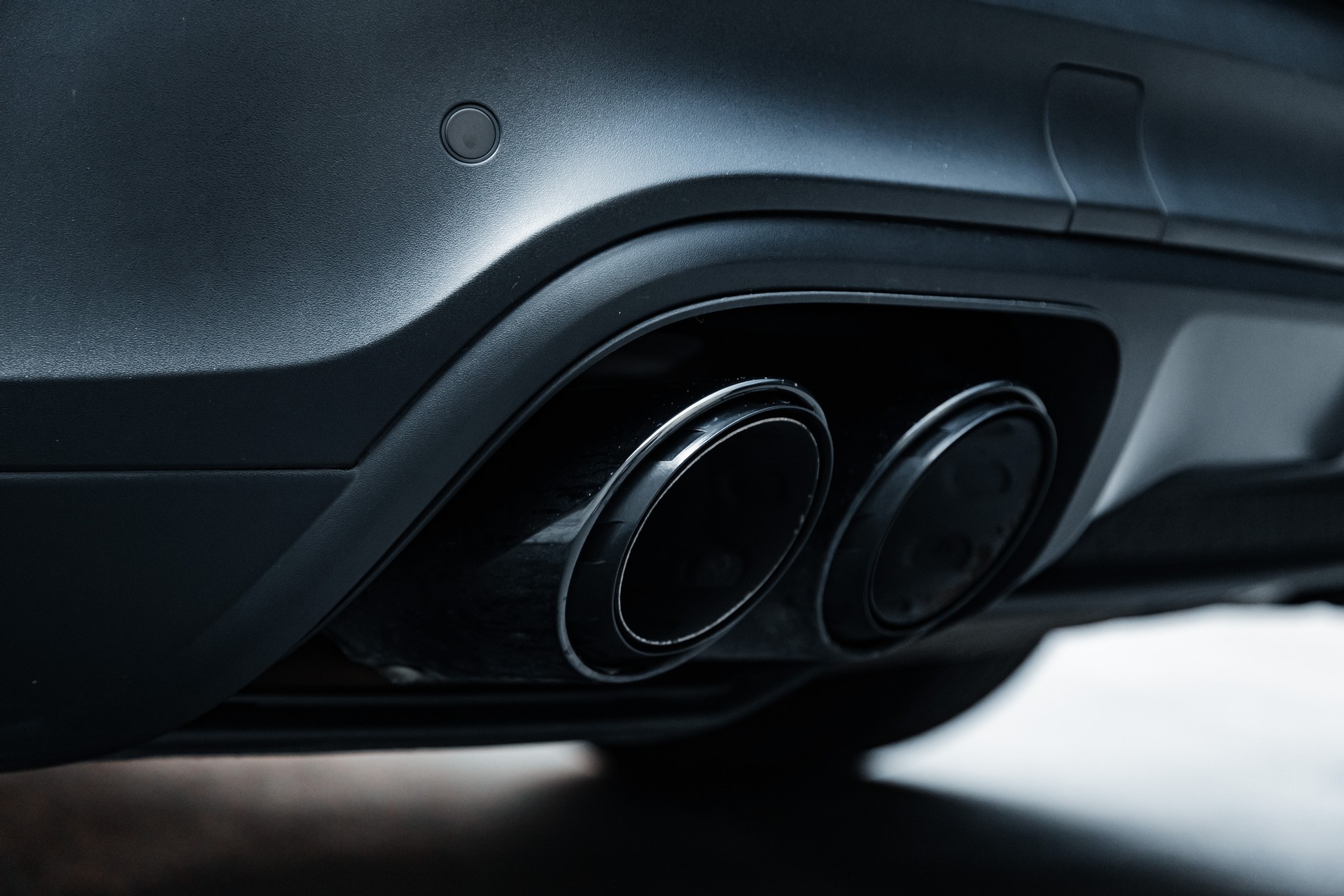 PORSCHE Cayenne S-image-9