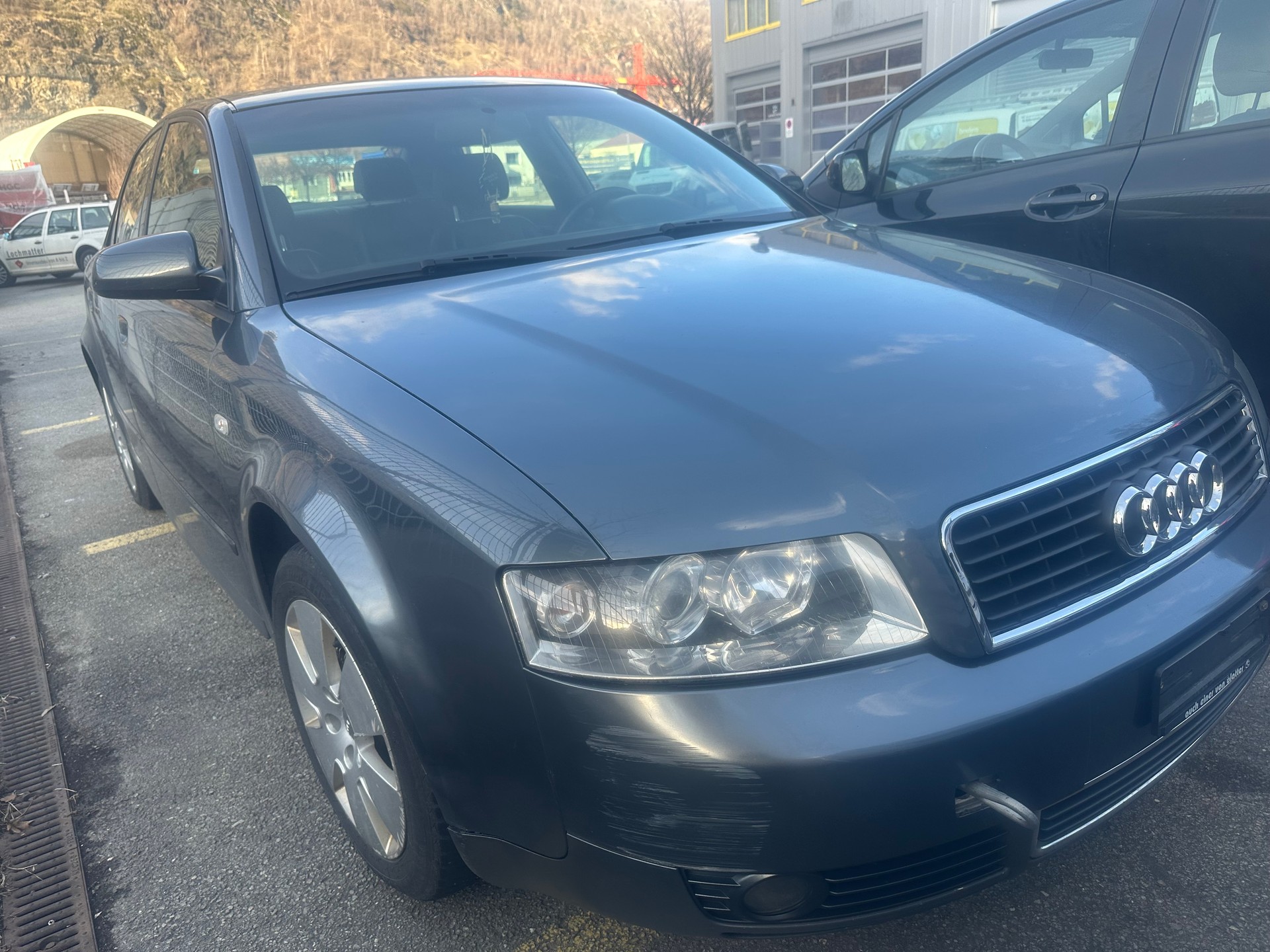 AUDI A4 2.4 V6-image-0