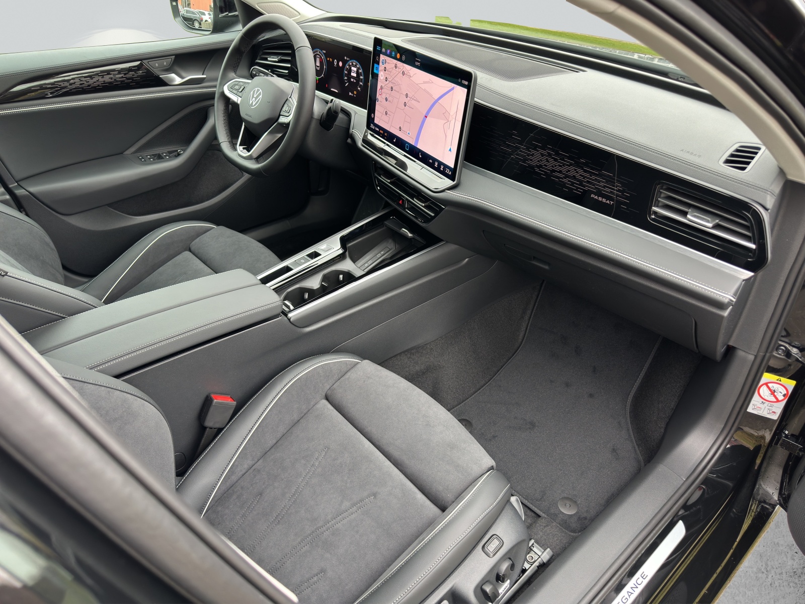 VW Passat Variant 2.0 TDI evo Elegance DSG-image-7
