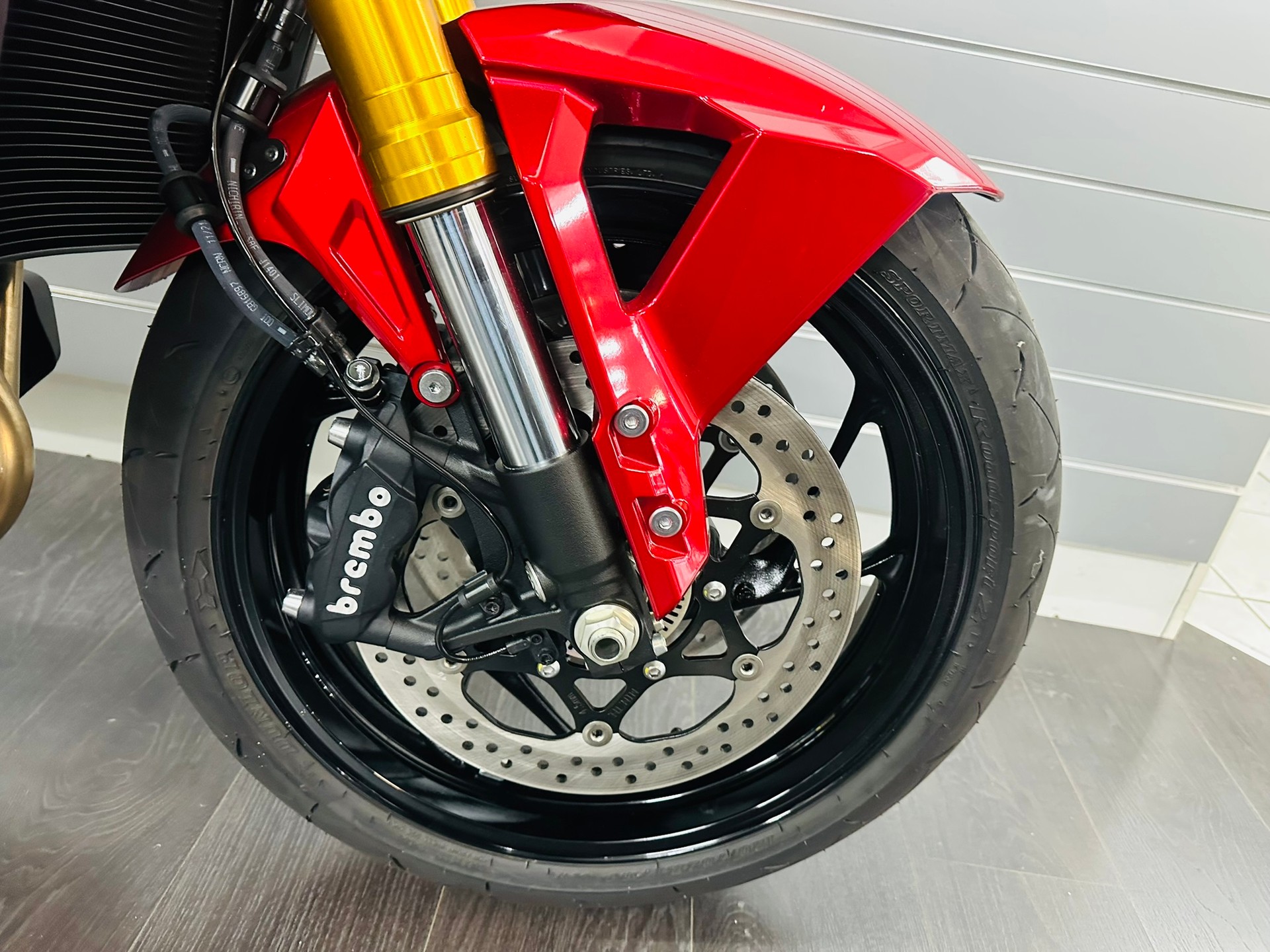 SUZUKI GSX-S 1000 GX Travel-showroom-element-2