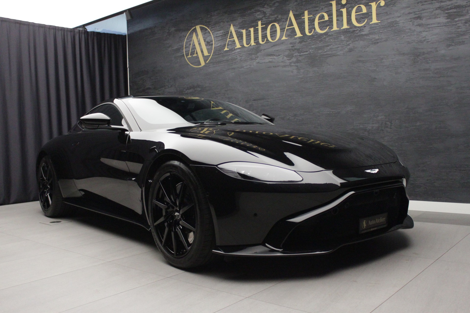 ASTON MARTIN V8 Vantage 4.0 Coupé-image-0