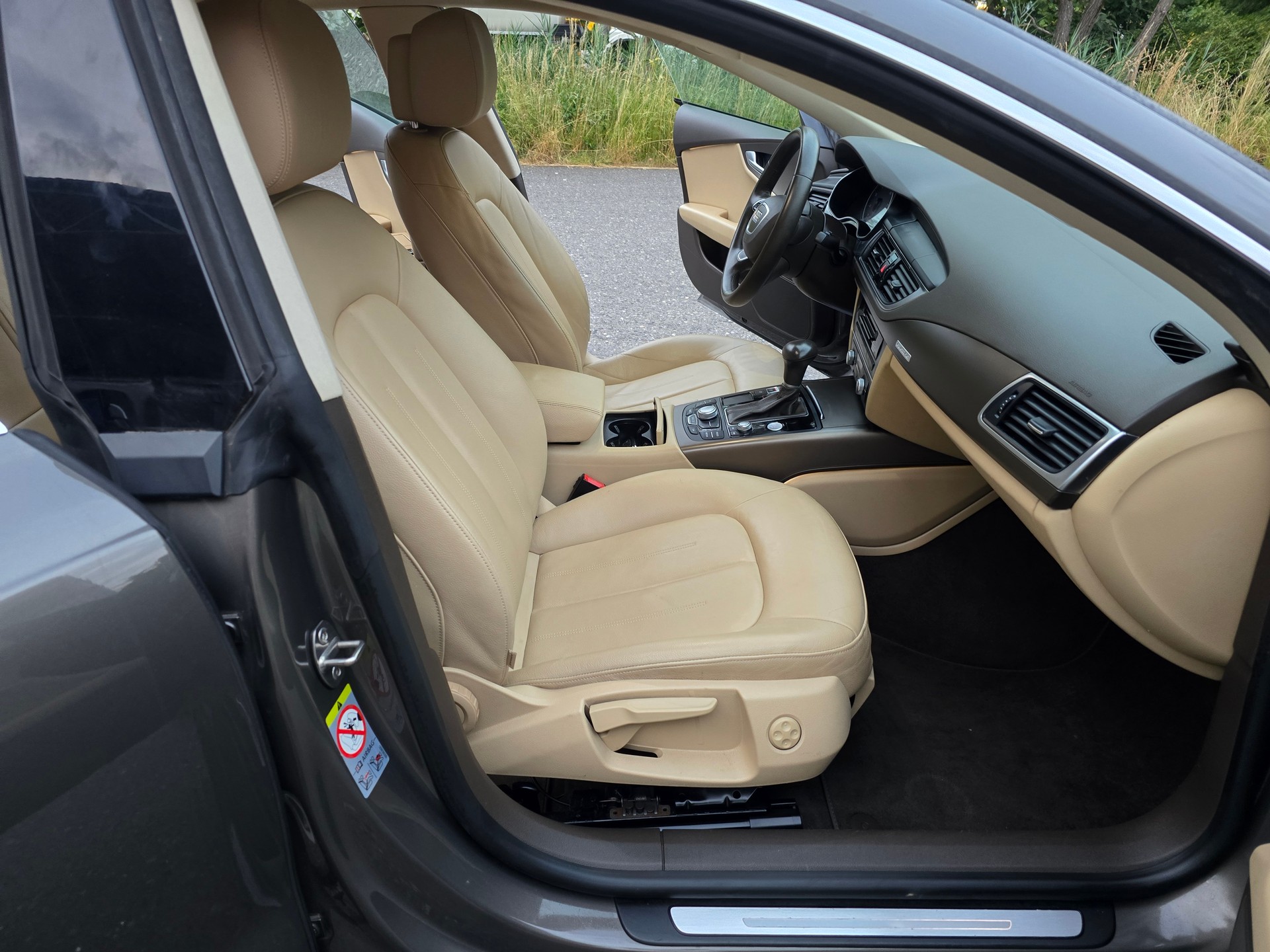 AUDI A7 Sportback 2.8 FSI quattro S-tronic-image-16
