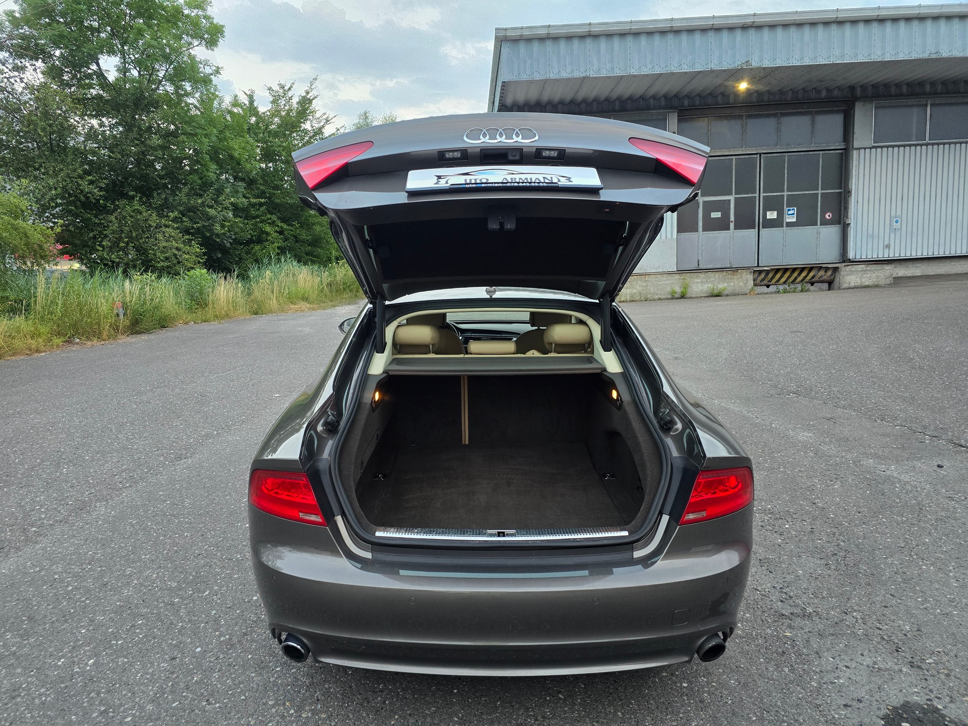AUDI A7 Sportback 2.8 FSI quattro S-tronic-image-6