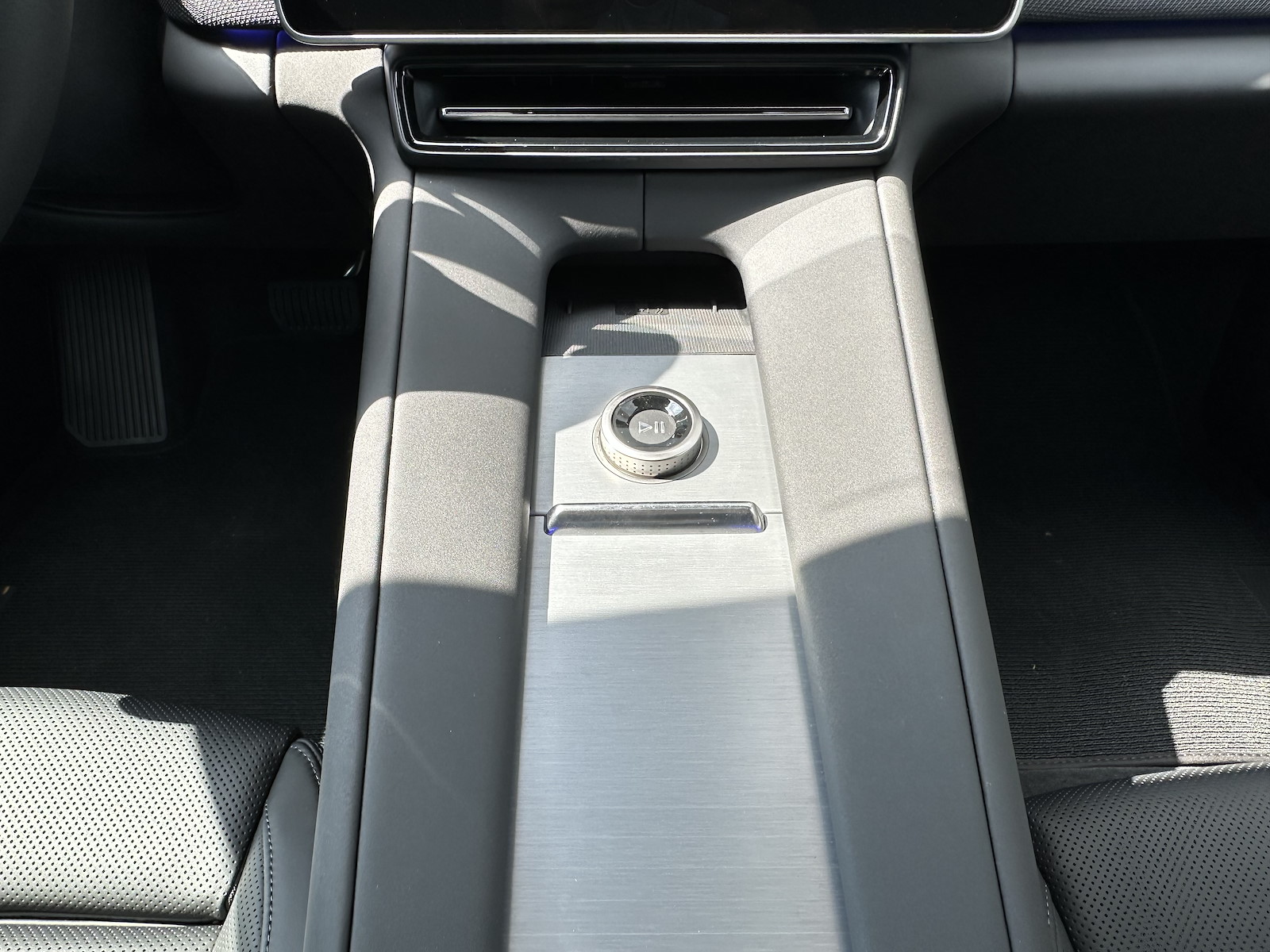 POLESTAR 4 Long Range Dual Motor-image-10