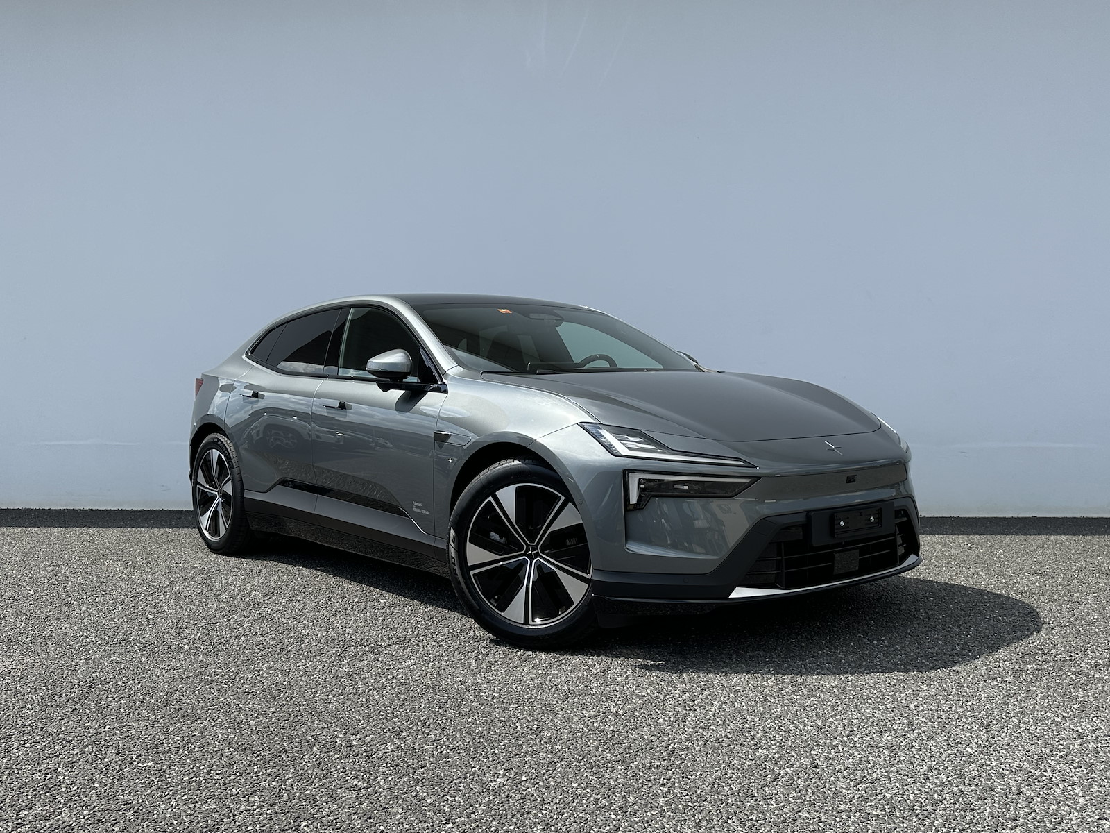 POLESTAR 4 Long Range Dual Motor-image-2