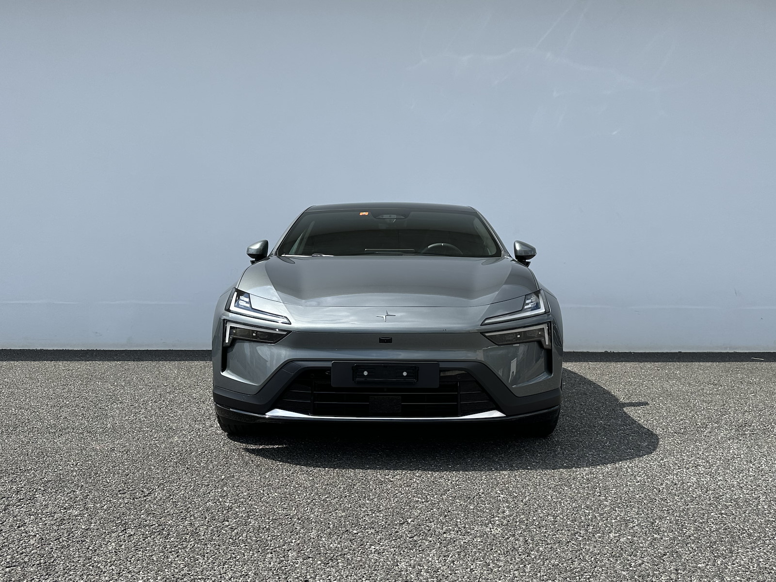 POLESTAR 4 Long Range Dual Motor-image-1