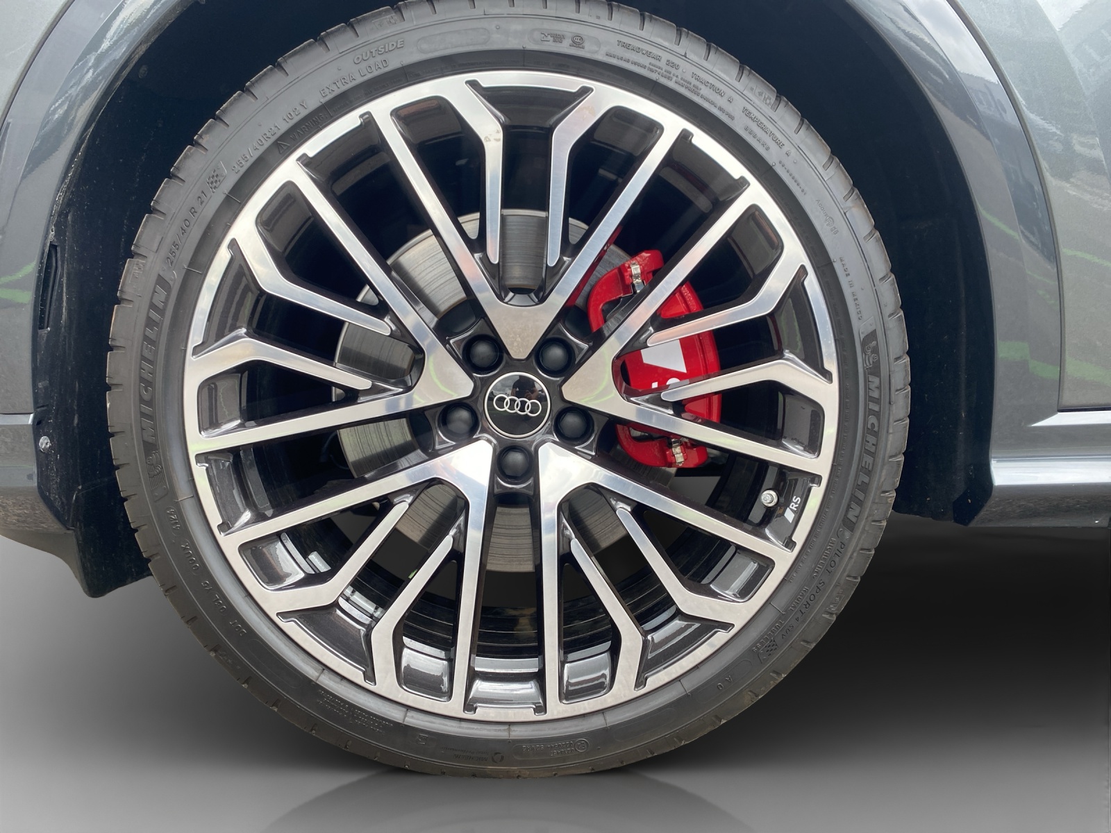 AUDI SQ5 TFSI quattro S-tronic-image-15