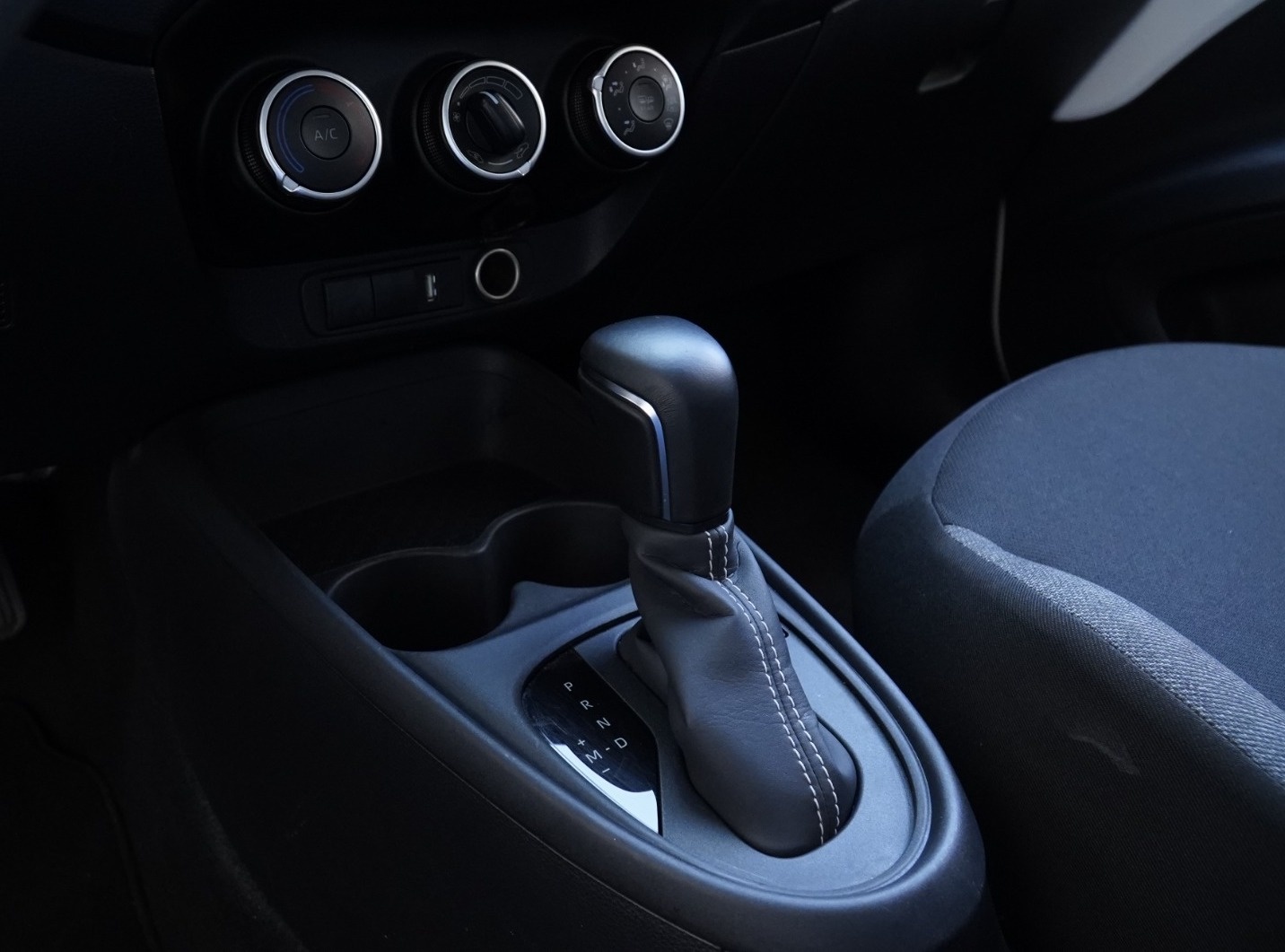 TOYOTA Aygo X 1.0 VVT-i Comfort CVT *CH Fahrzeug*-image-7