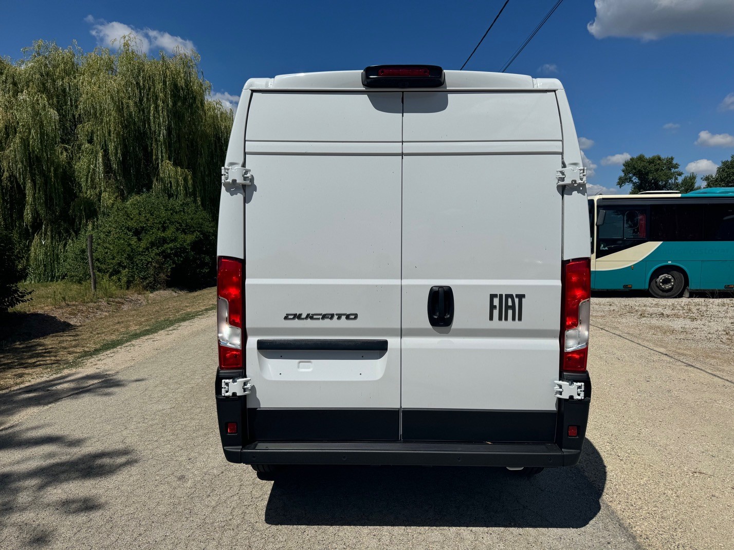 FIAT L3H2 140Ps mit Anhängerkupplung + Holzboden + Rückfahrkamera u.s.w-image-3