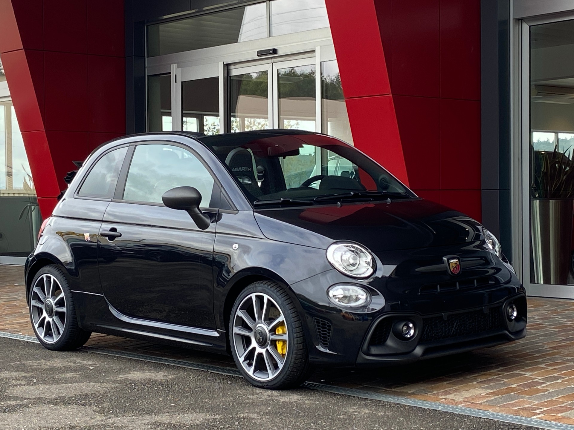 FIAT 695C 1.4 16V Turbo Abarth Turismo-image-14