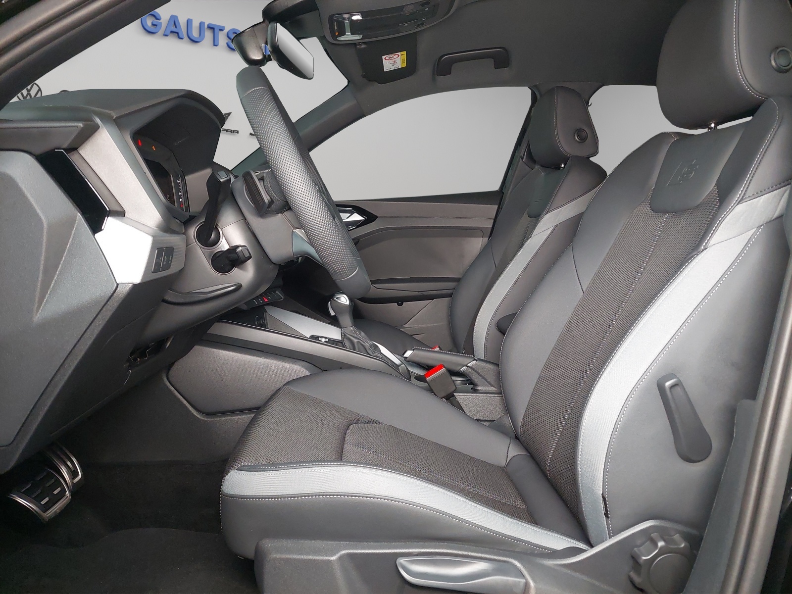 AUDI A1 allstreet 30 TFSI Attraction S-tronic-image-5