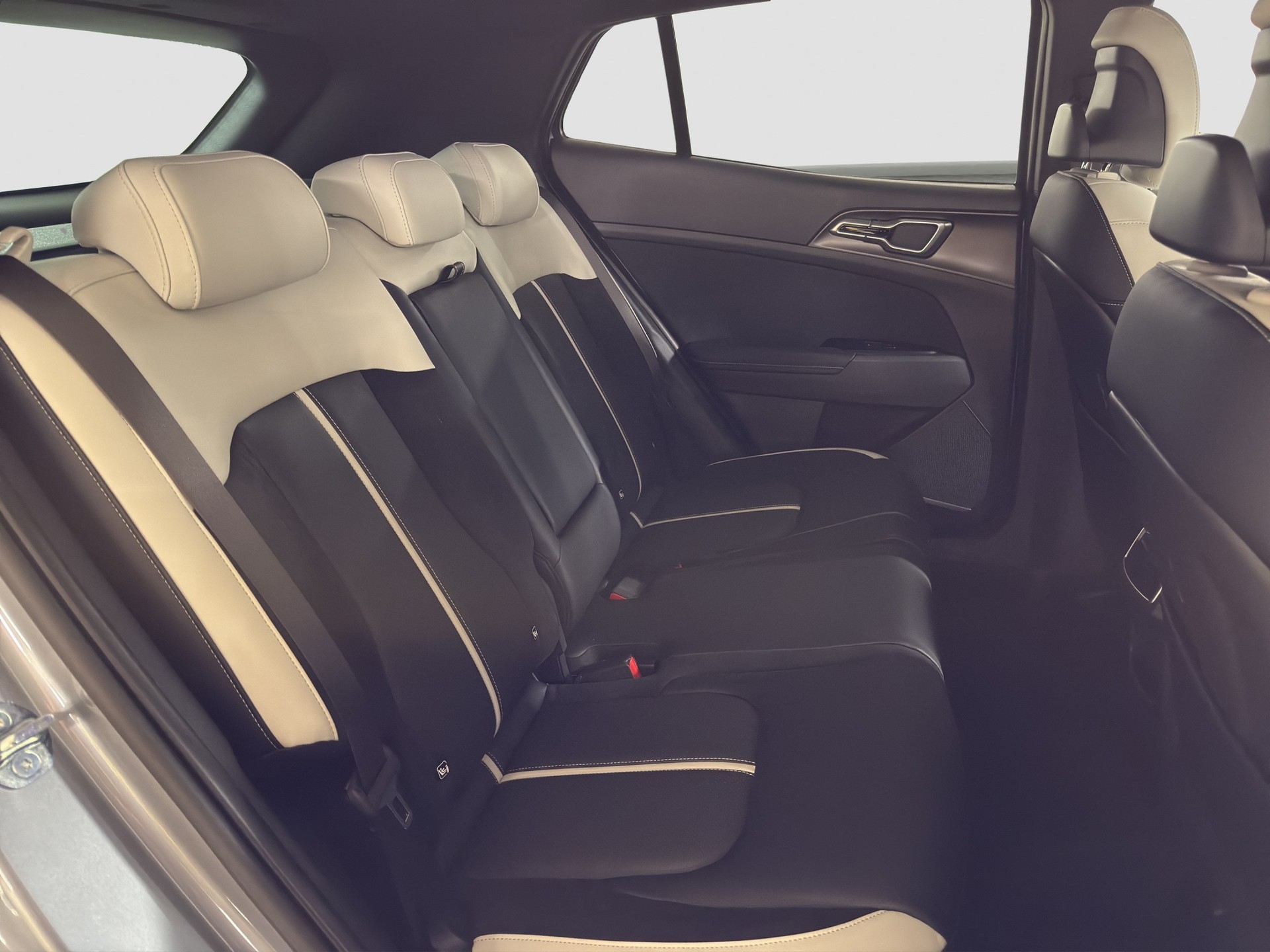 KIA Sportage 1.6 T-GDi GT-Line-image-11