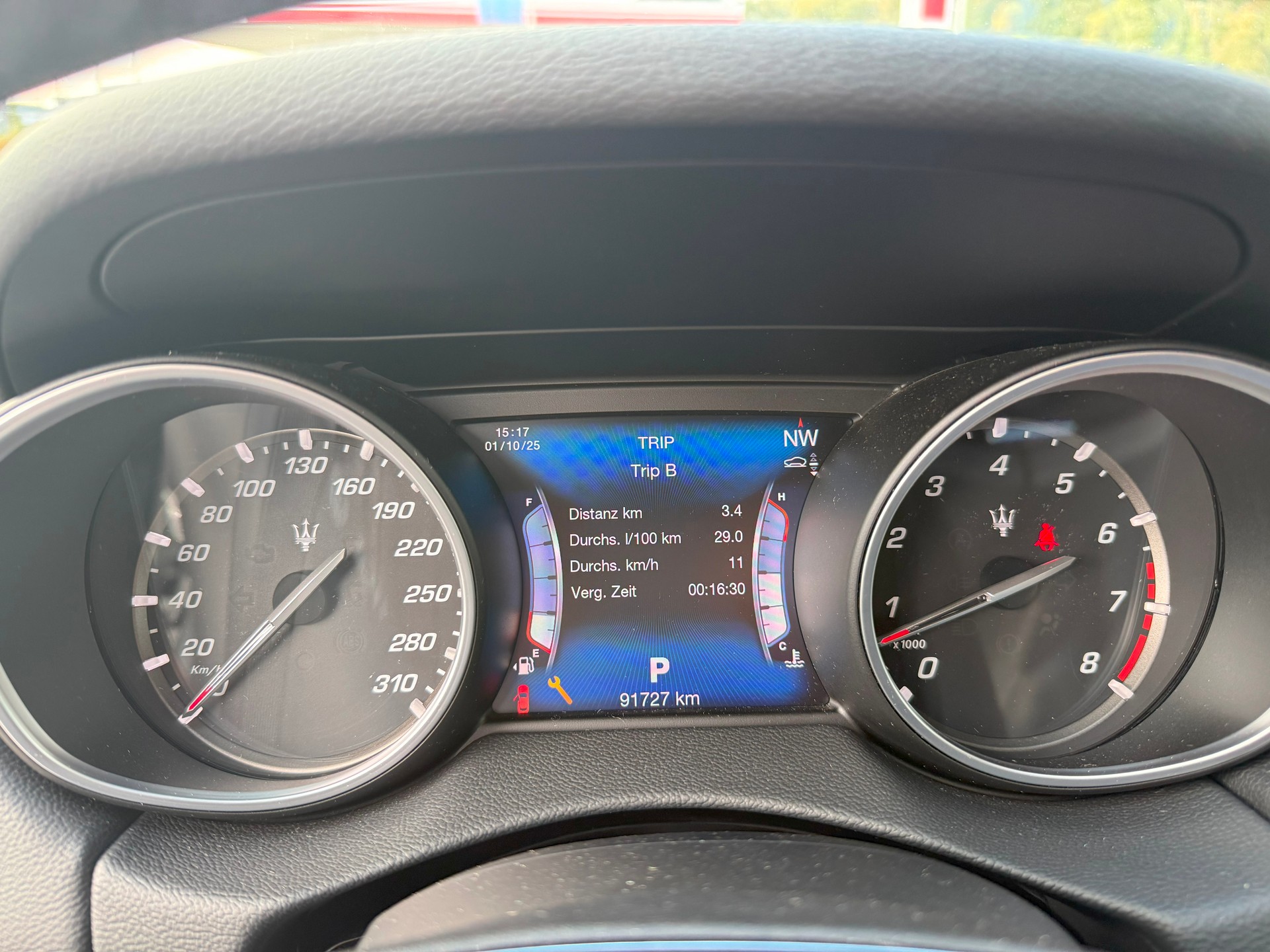 MASERATI Levante S 3.0 V6 Automatica-image-10