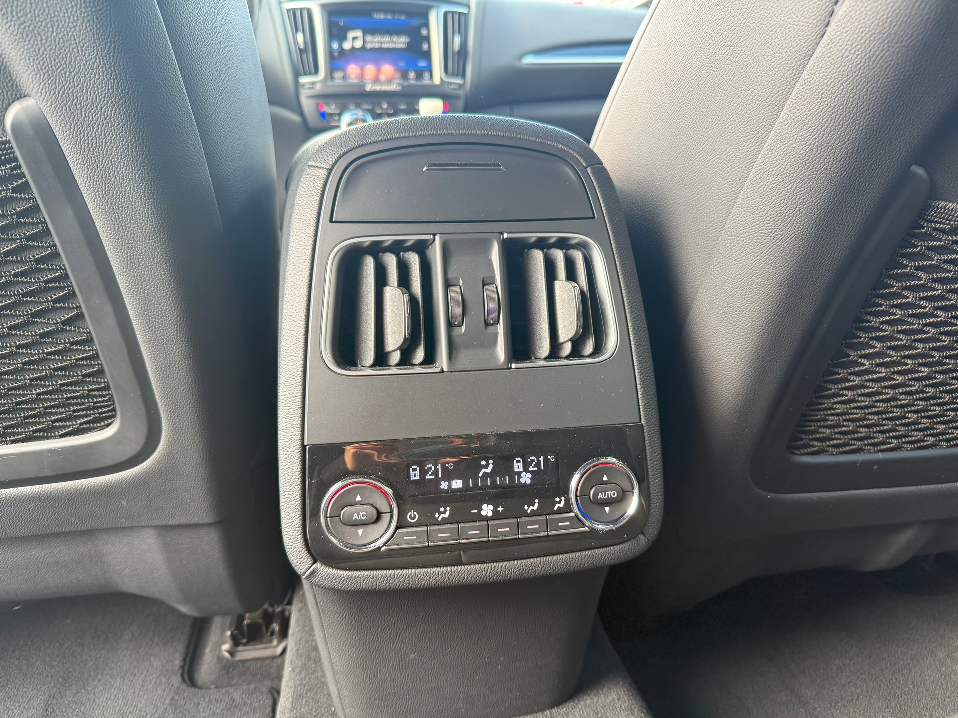 MASERATI Levante S 3.0 V6 Automatica-image-21