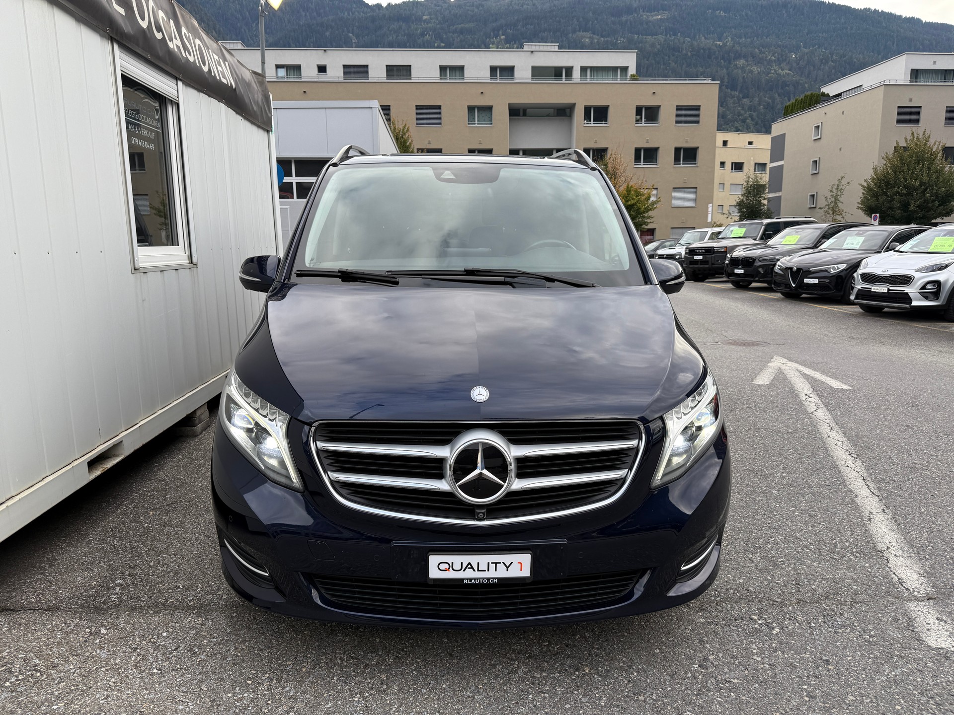 MERCEDES-BENZ V 250 d Avantgarde lang 7G-Tronic * 6 PLÄTZER * LEDER* 360 GRAD KAMERA * AHK-image-10