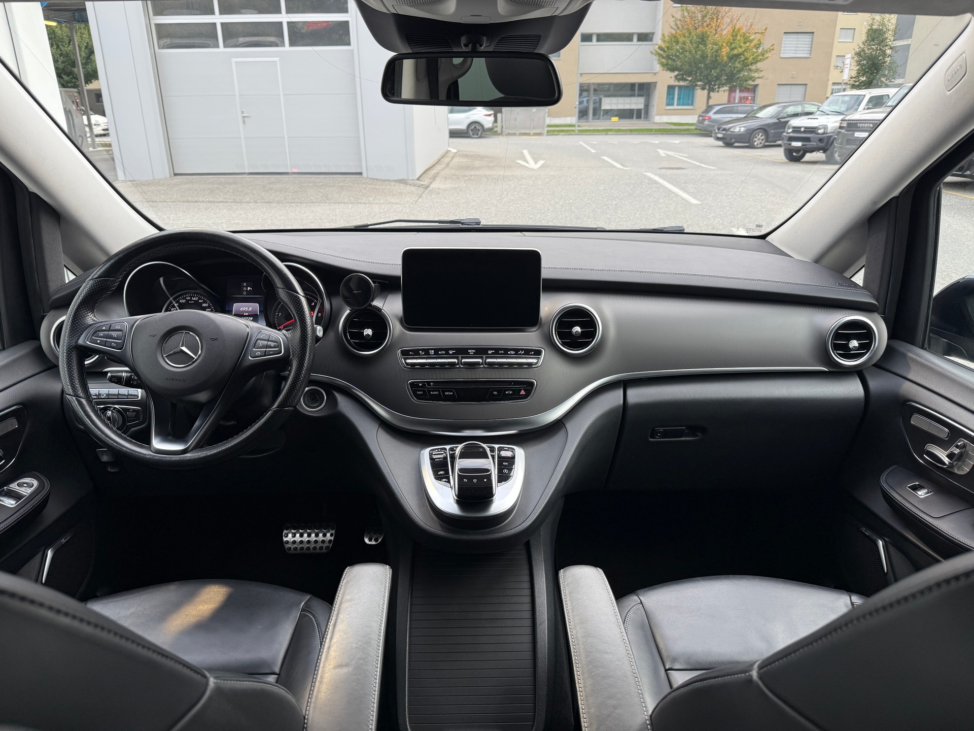 MERCEDES-BENZ V 250 d Avantgarde lang 7G-Tronic * 6 PLÄTZER * LEDER* 360 GRAD KAMERA * AHK-image-20