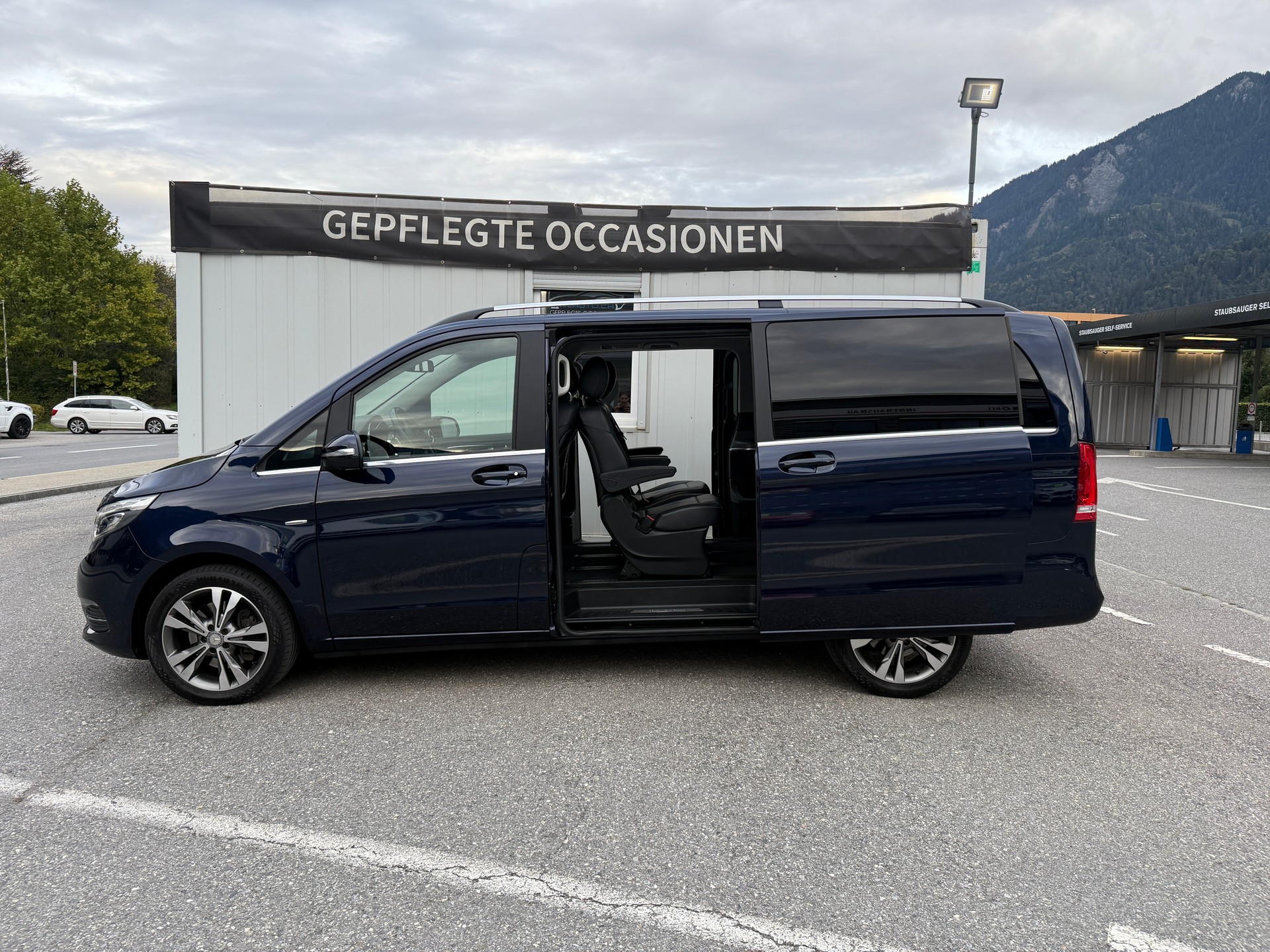 MERCEDES-BENZ V 250 d Avantgarde lang 7G-Tronic * 6 PLÄTZER * LEDER* 360 GRAD KAMERA * AHK-image-8
