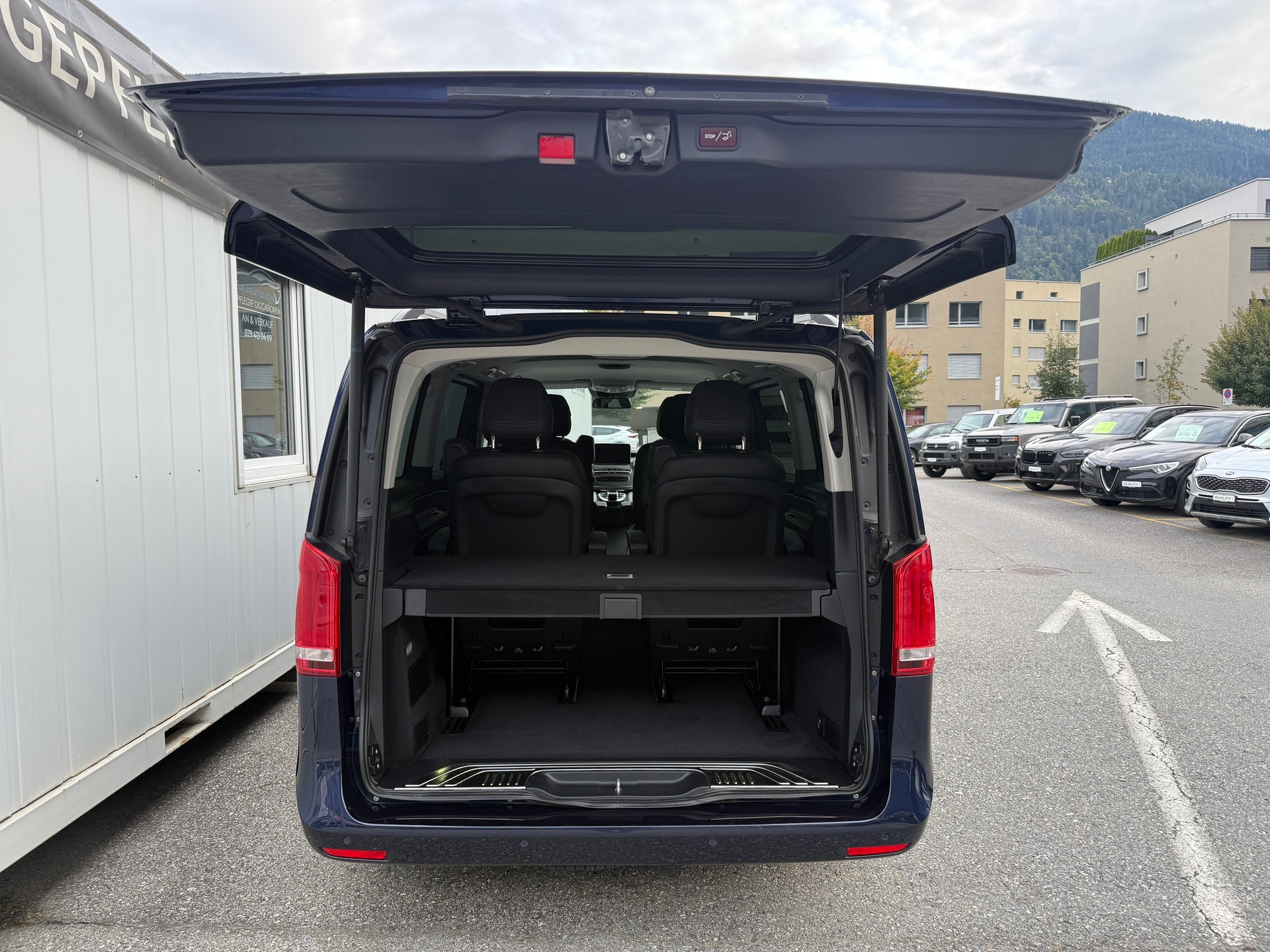 MERCEDES-BENZ V 250 d Avantgarde lang 7G-Tronic * 6 PLÄTZER * LEDER* 360 GRAD KAMERA * AHK-image-5