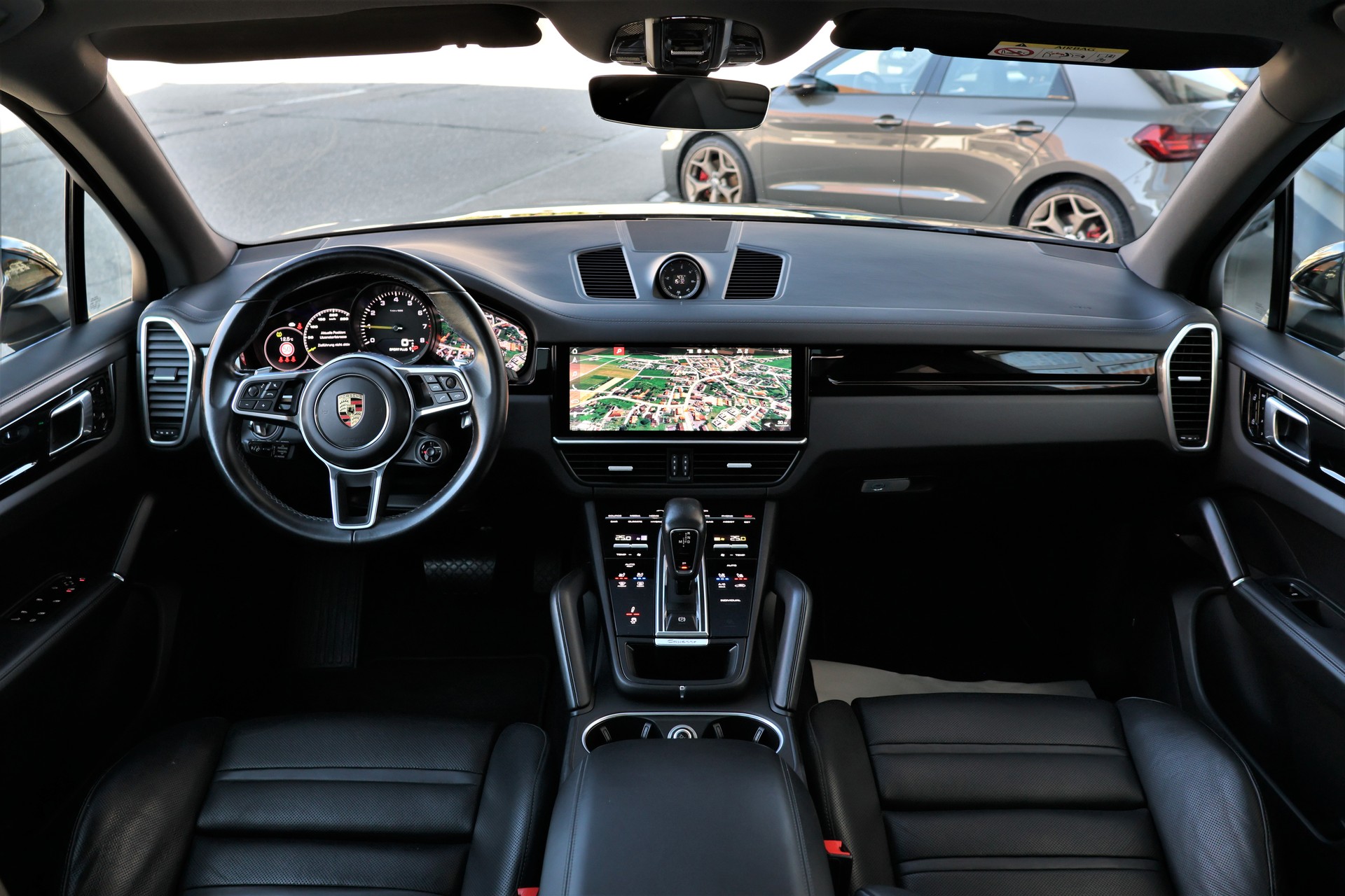 PORSCHE Cayenne E-Hybrid (CH)-image-12