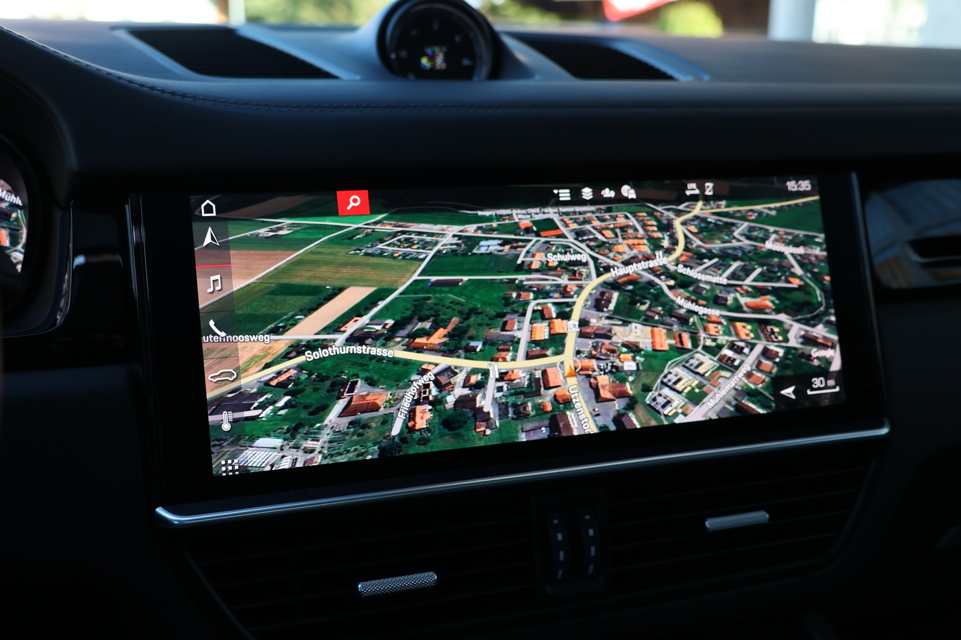 PORSCHE Cayenne E-Hybrid (CH)-image-19
