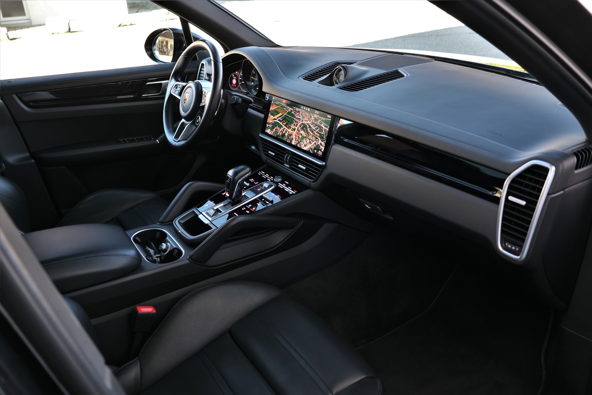 PORSCHE Cayenne E-Hybrid (CH)-image-13